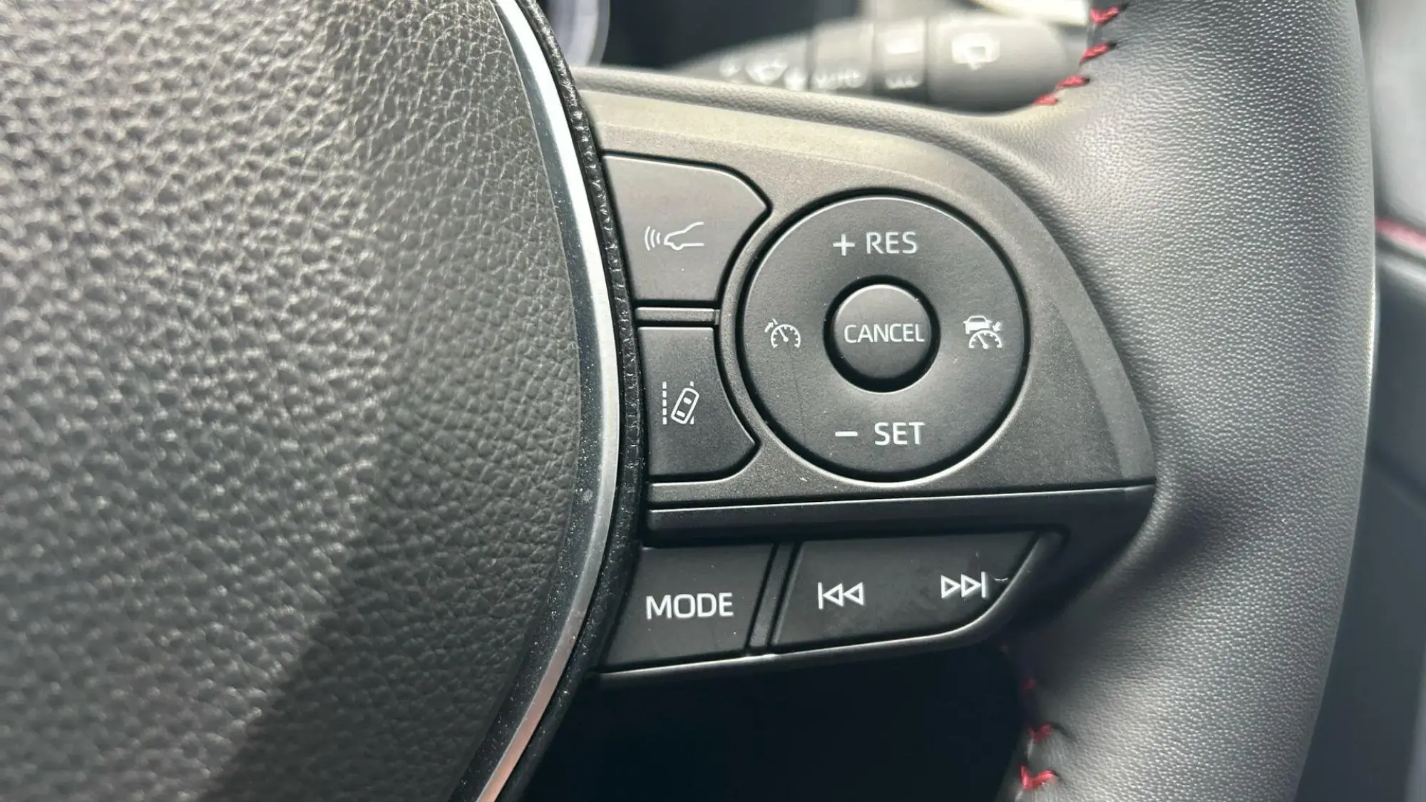 Toyota RAV4 Plug-in Hybrid Image 37
