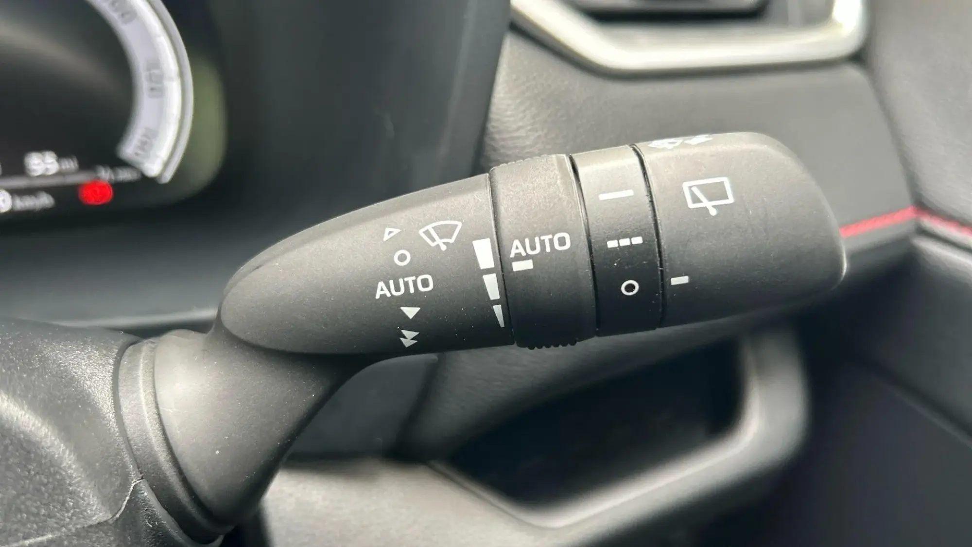 Toyota RAV4 Plug-in Hybrid Image 38