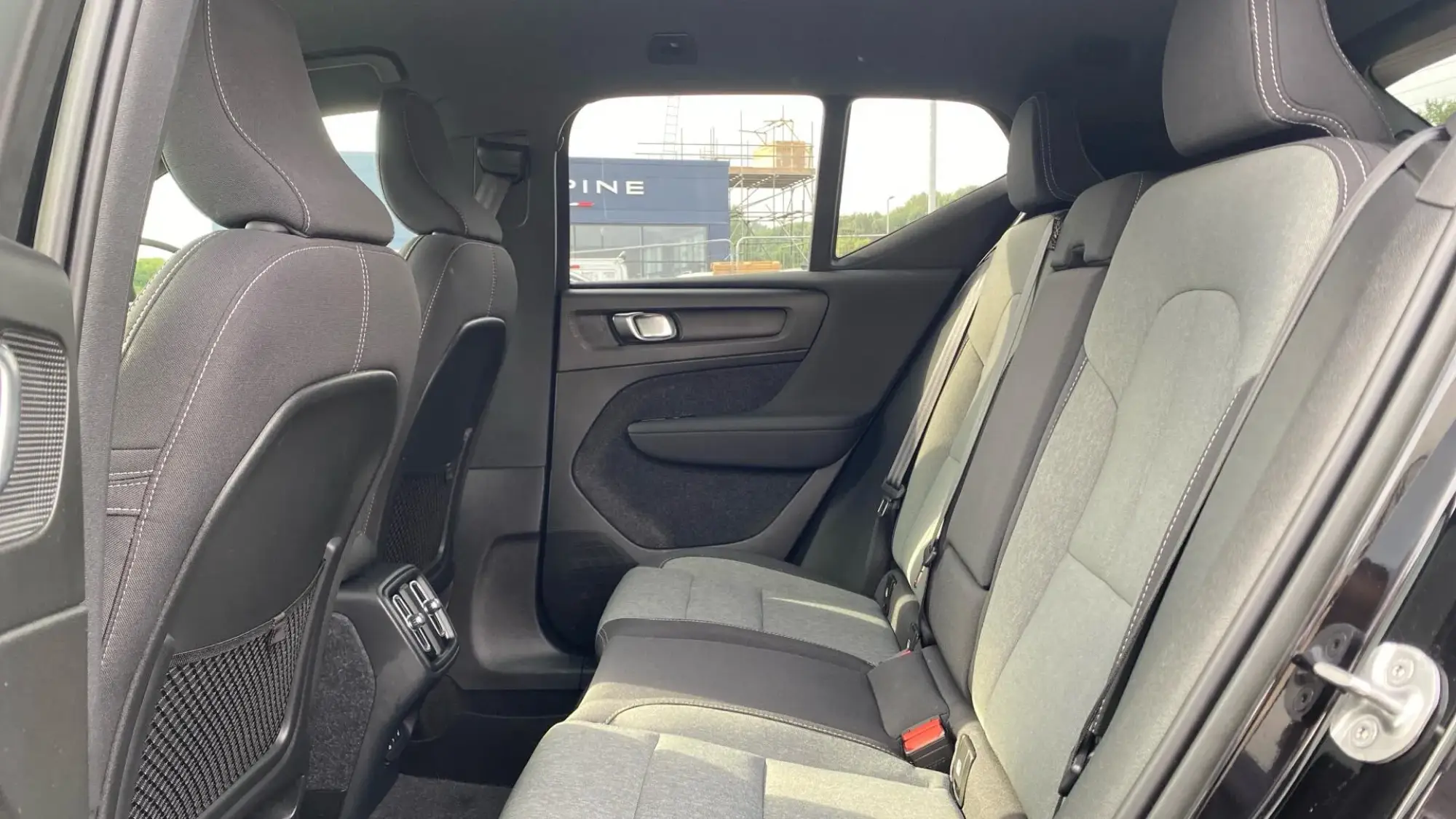Volvo XC40 Image 14