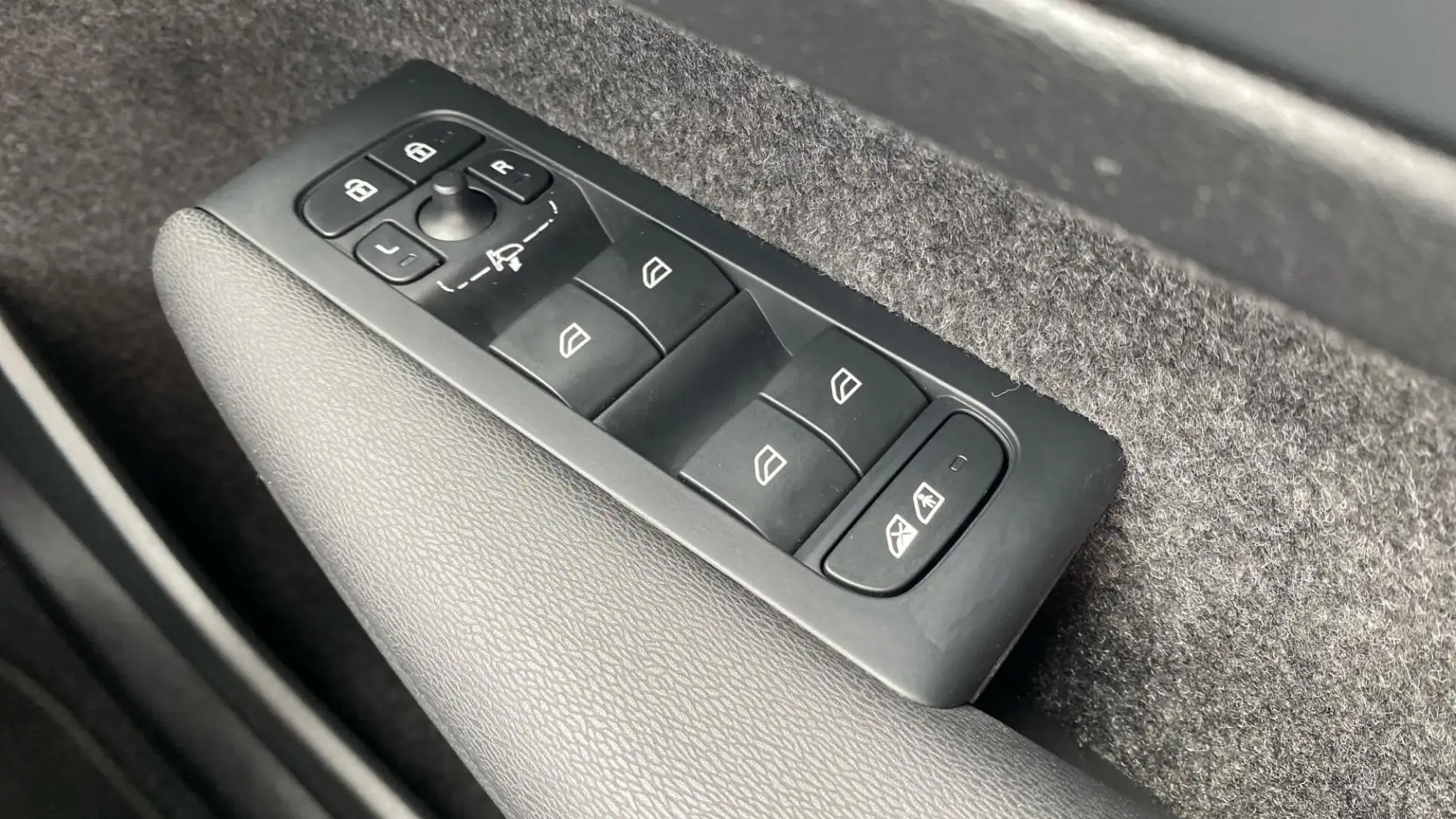 Volvo XC40 Image 19
