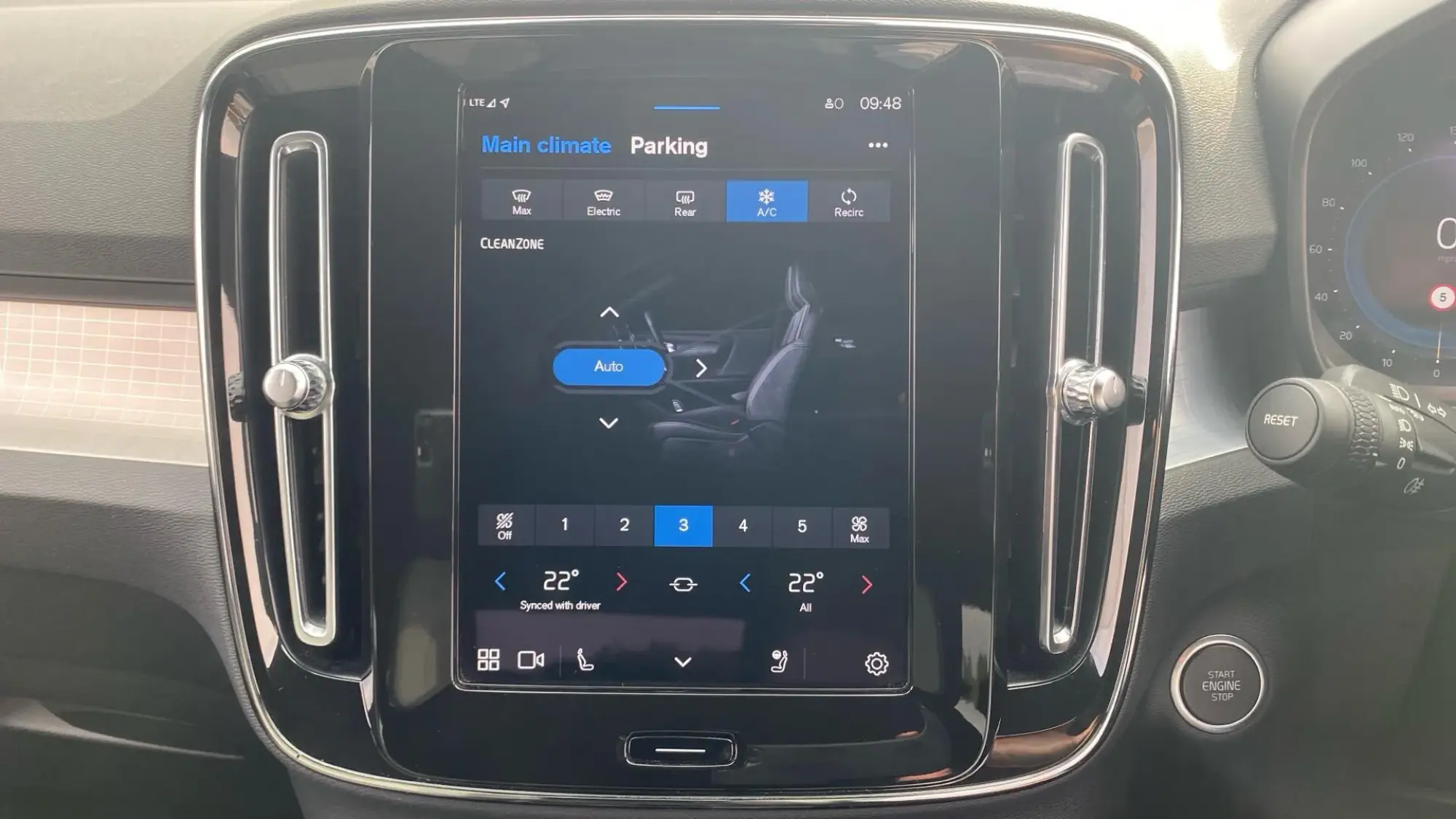 Volvo XC40 Image 27