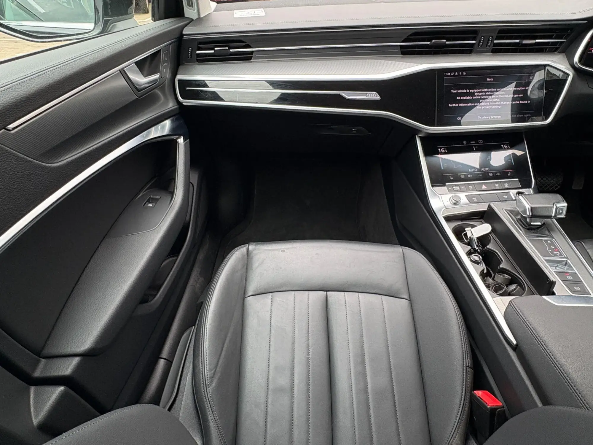 Audi A6 Avant Image 15