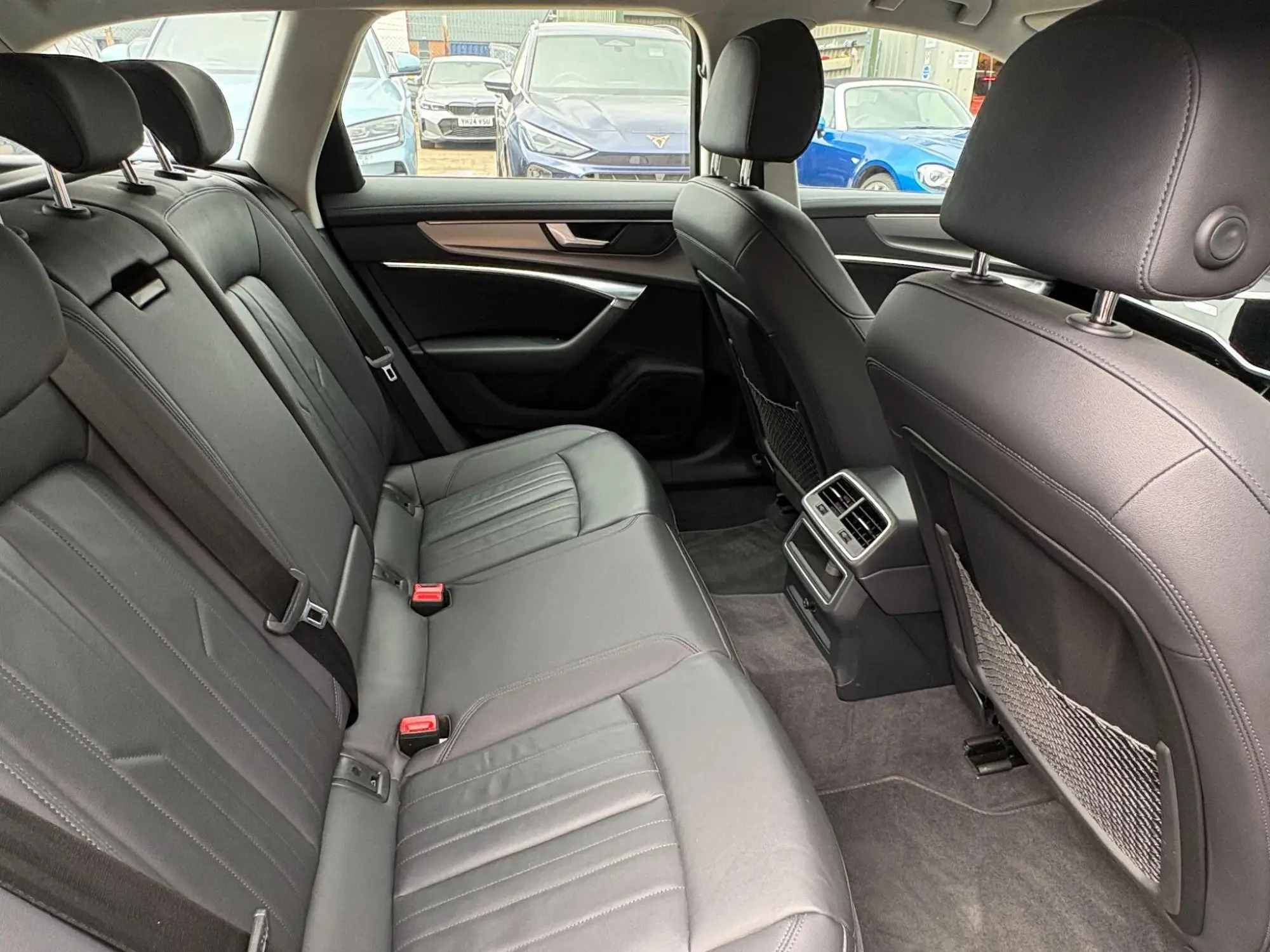 Audi A6 Avant Image 19
