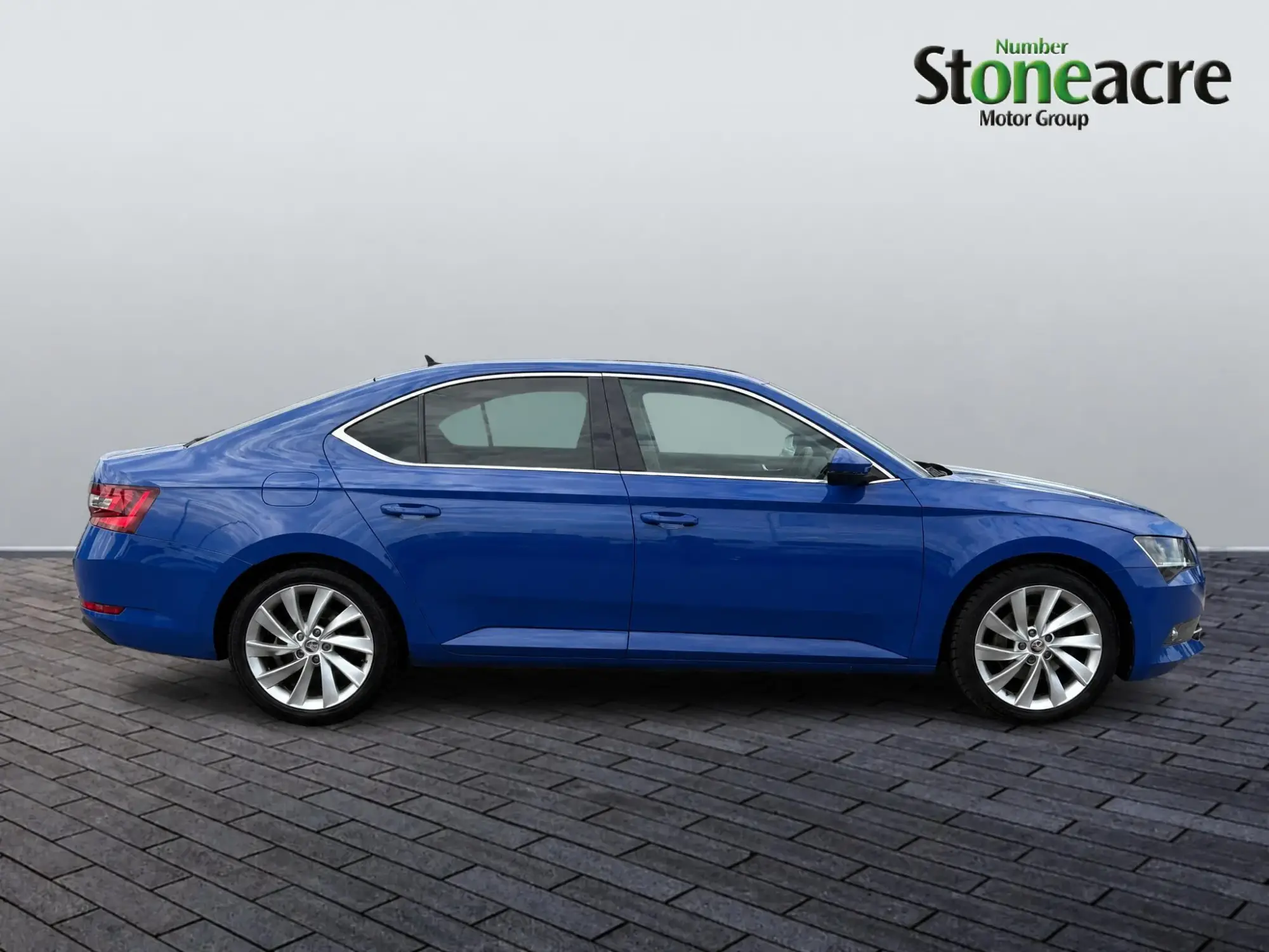 Skoda Superb Image 6