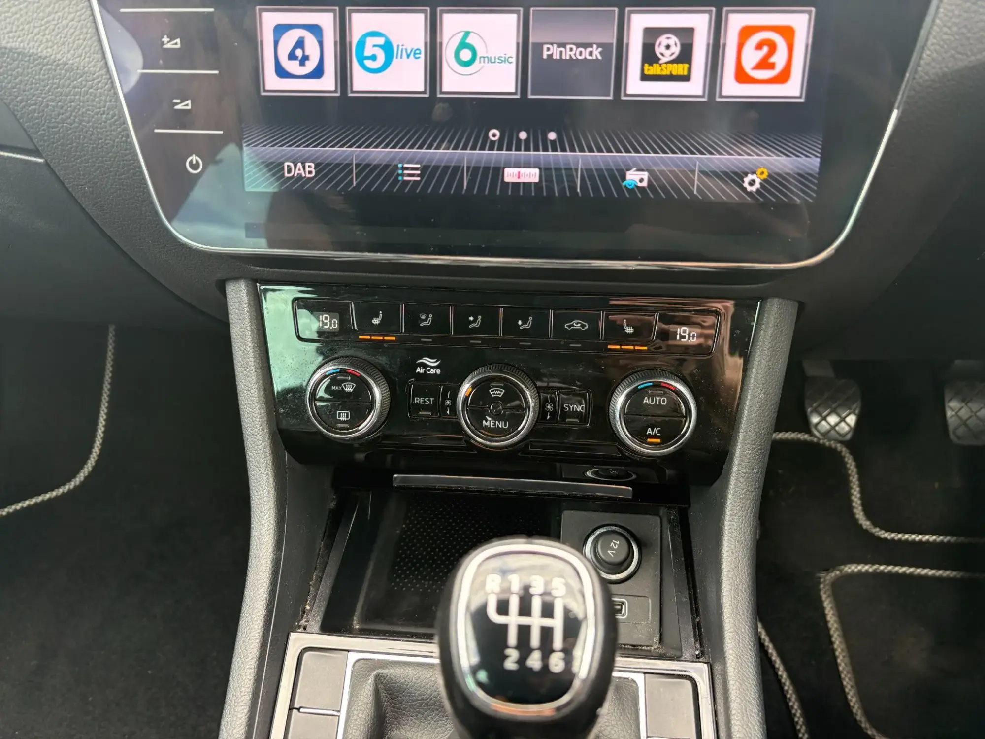 Skoda Superb Image 9