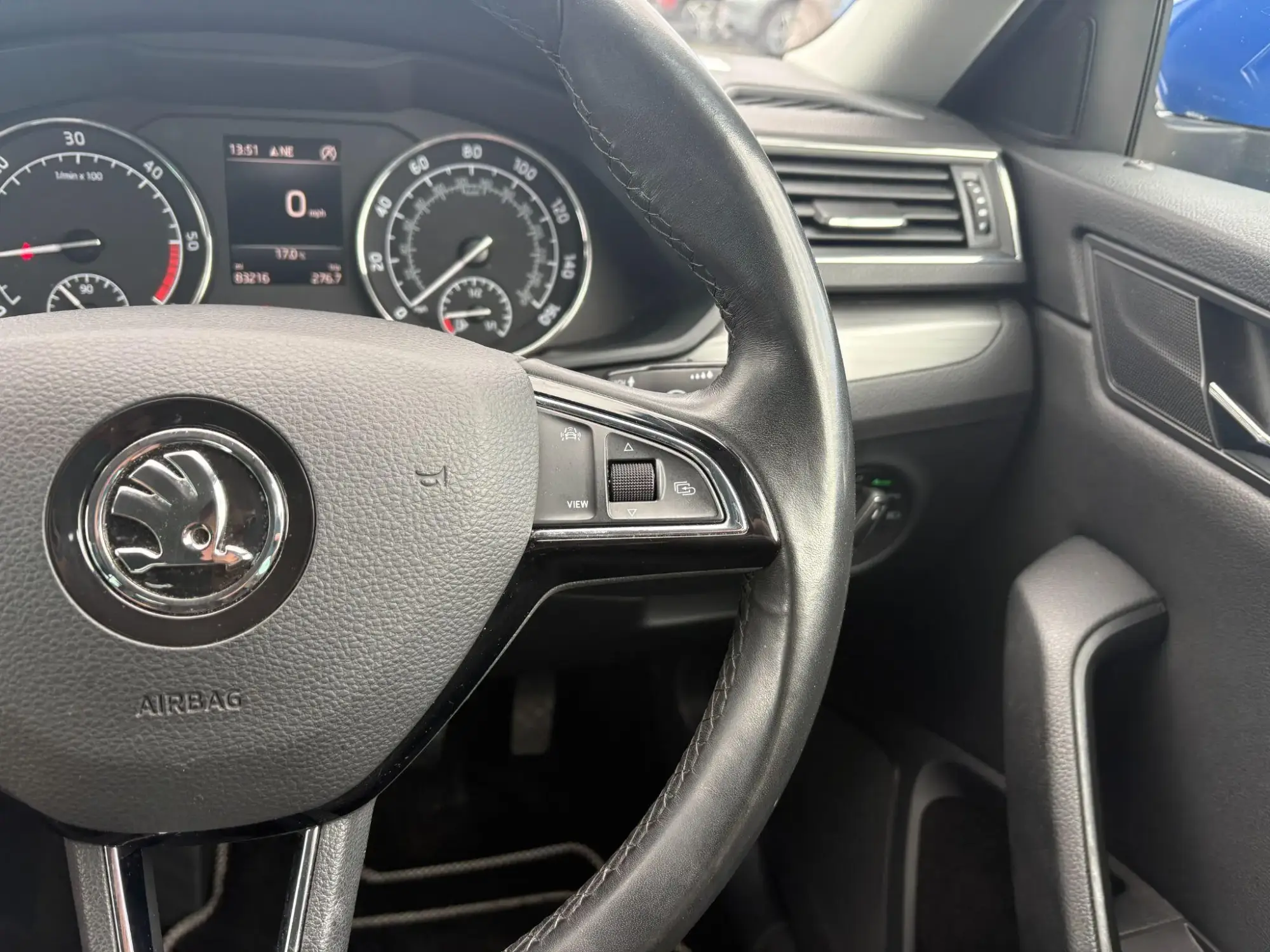 Skoda Superb Image 25