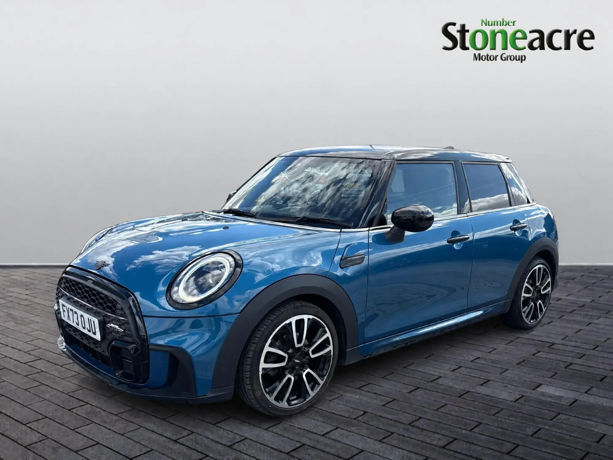 MINI Hatch Image 3 MINI Hatch Image 3