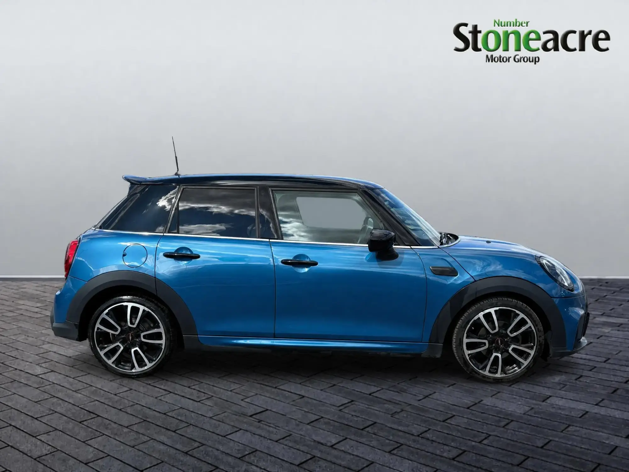 MINI Hatch Image 7 MINI Hatch Image 7