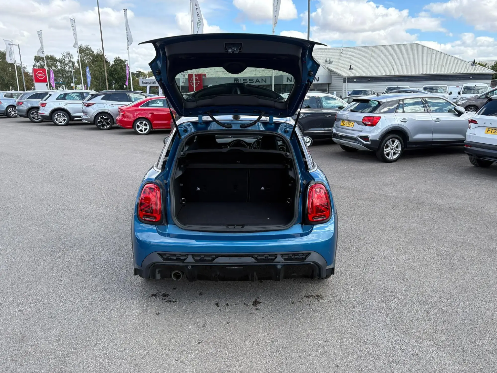MINI Hatch Image 23 MINI Hatch Image 23