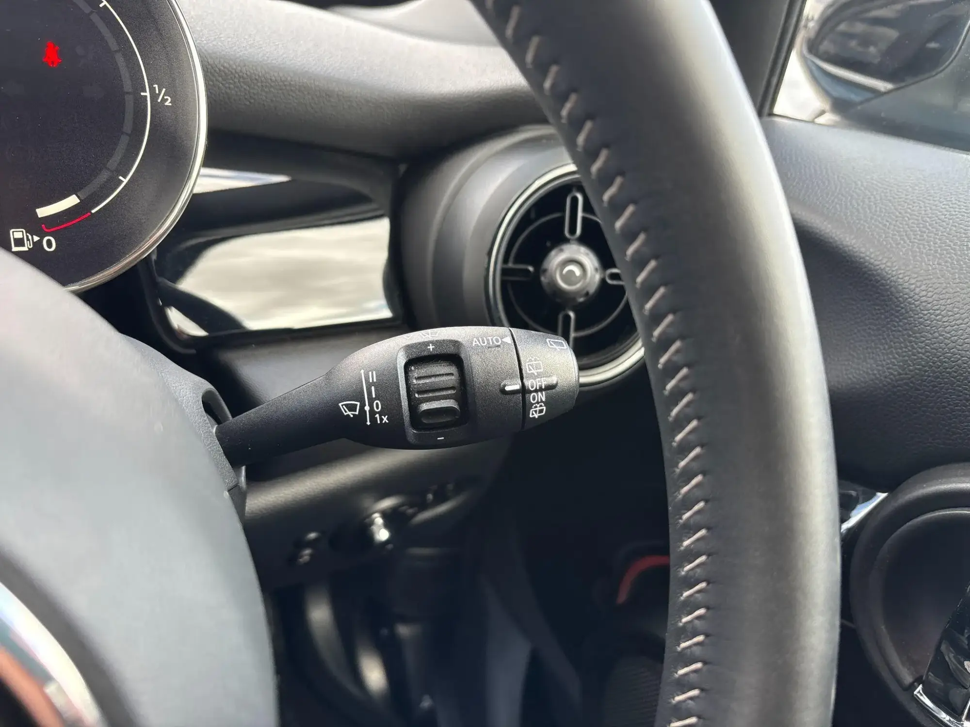 MINI Hatch Image 26 MINI Hatch Image 26