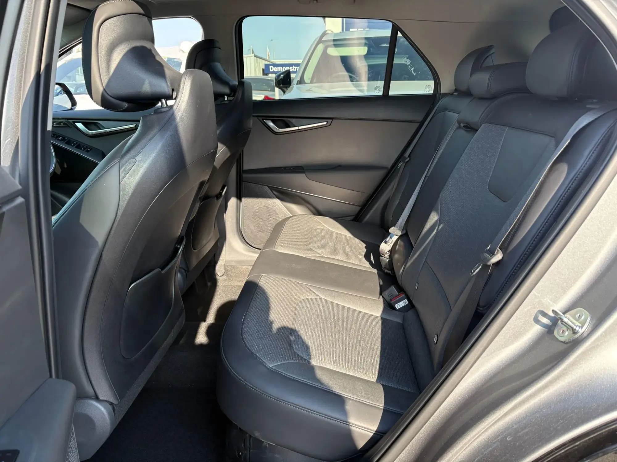 Kia Niro Image 14 Kia Niro Image 14