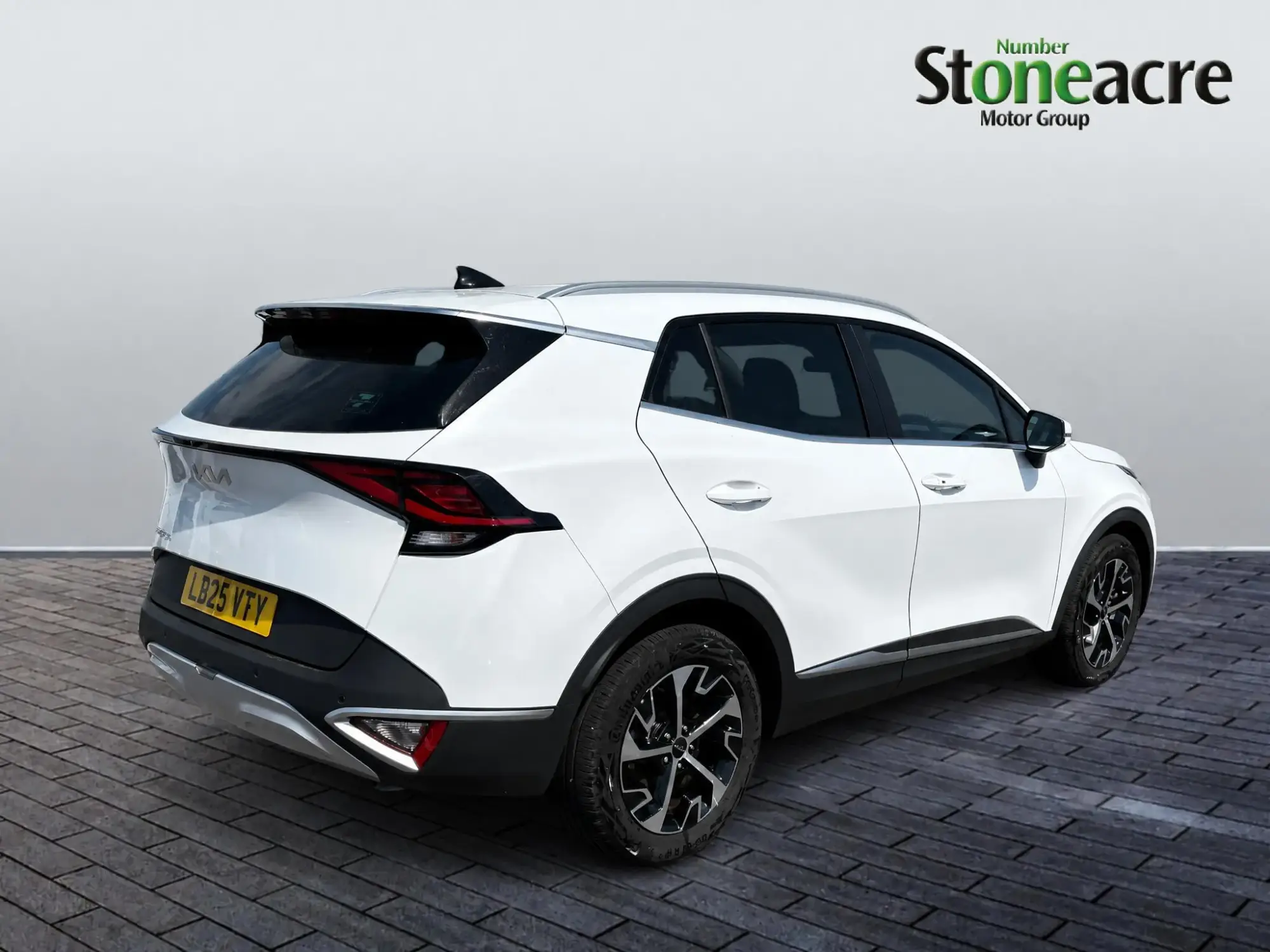 Kia Sportage Image 8