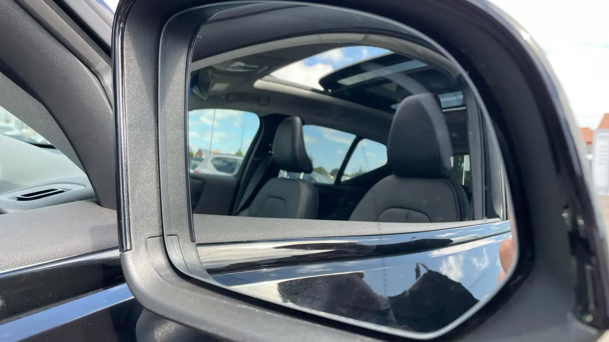 Volvo XC40 Image 48