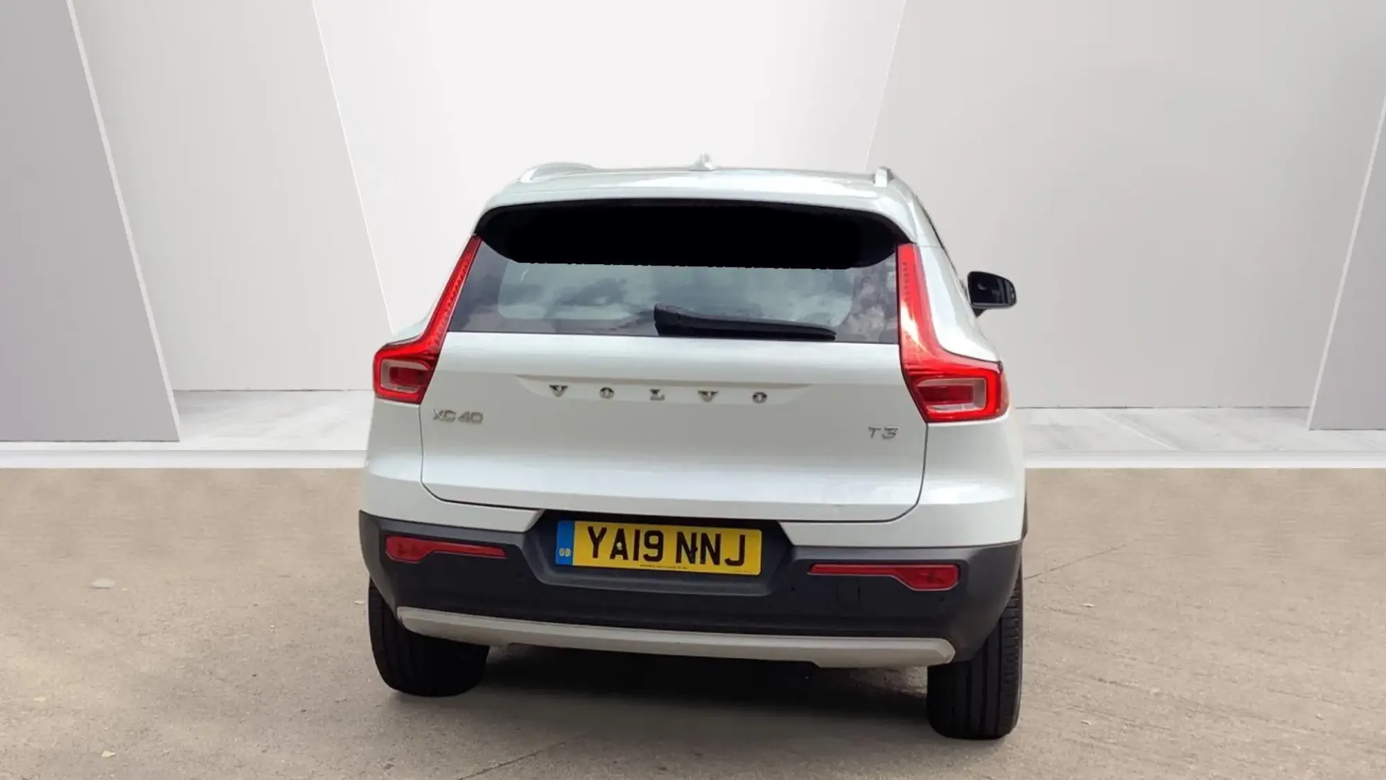 Volvo XC40 Image 40