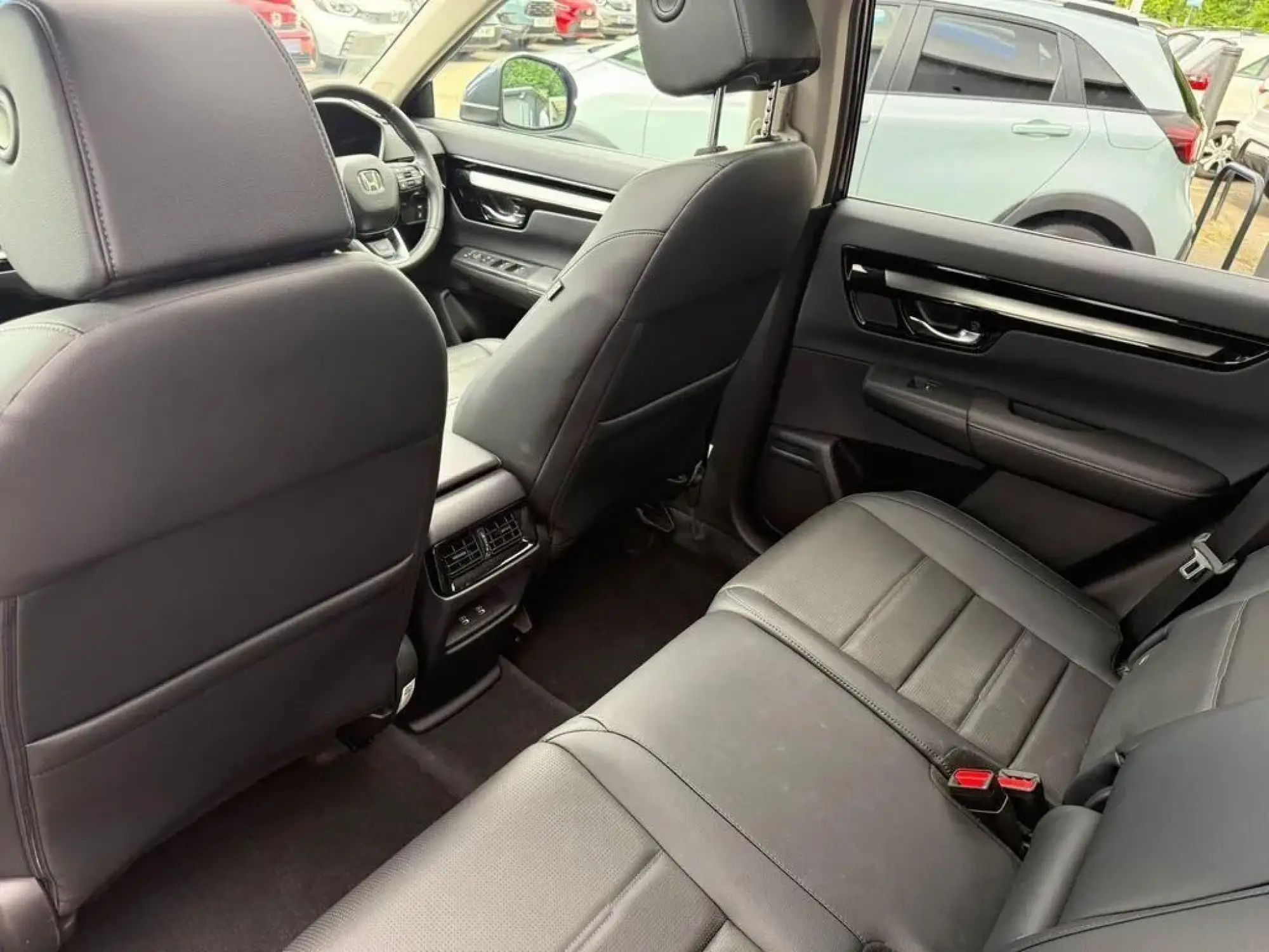 Honda CR-V Hybrid Image 13