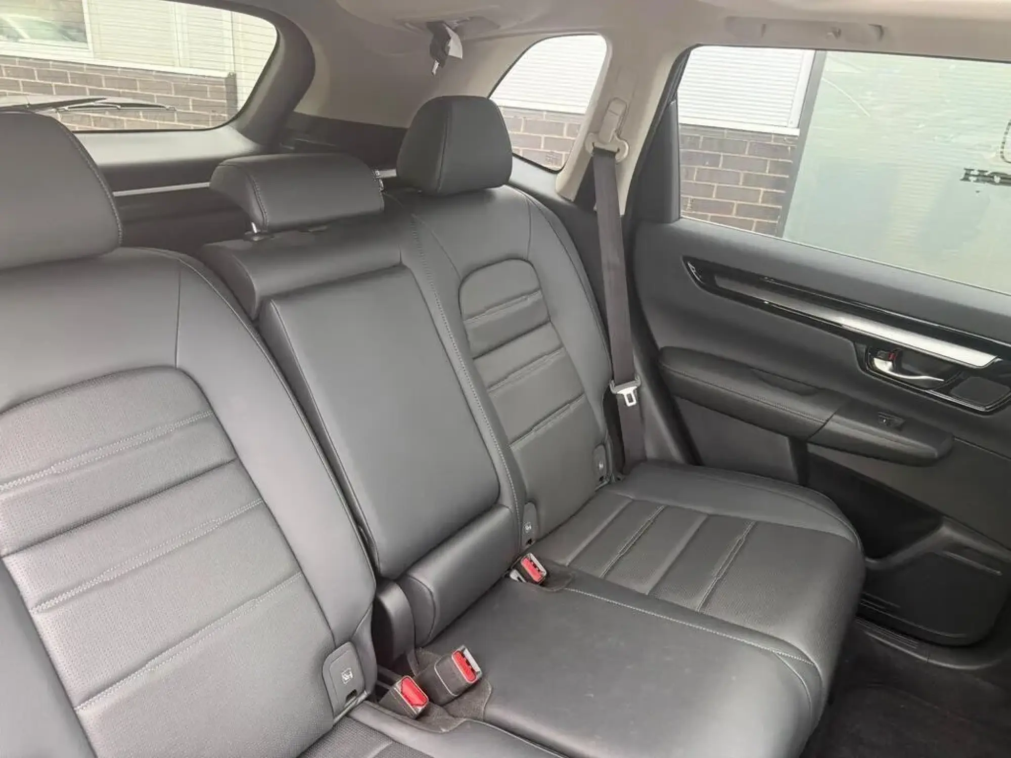 Honda CR-V Hybrid Image 14