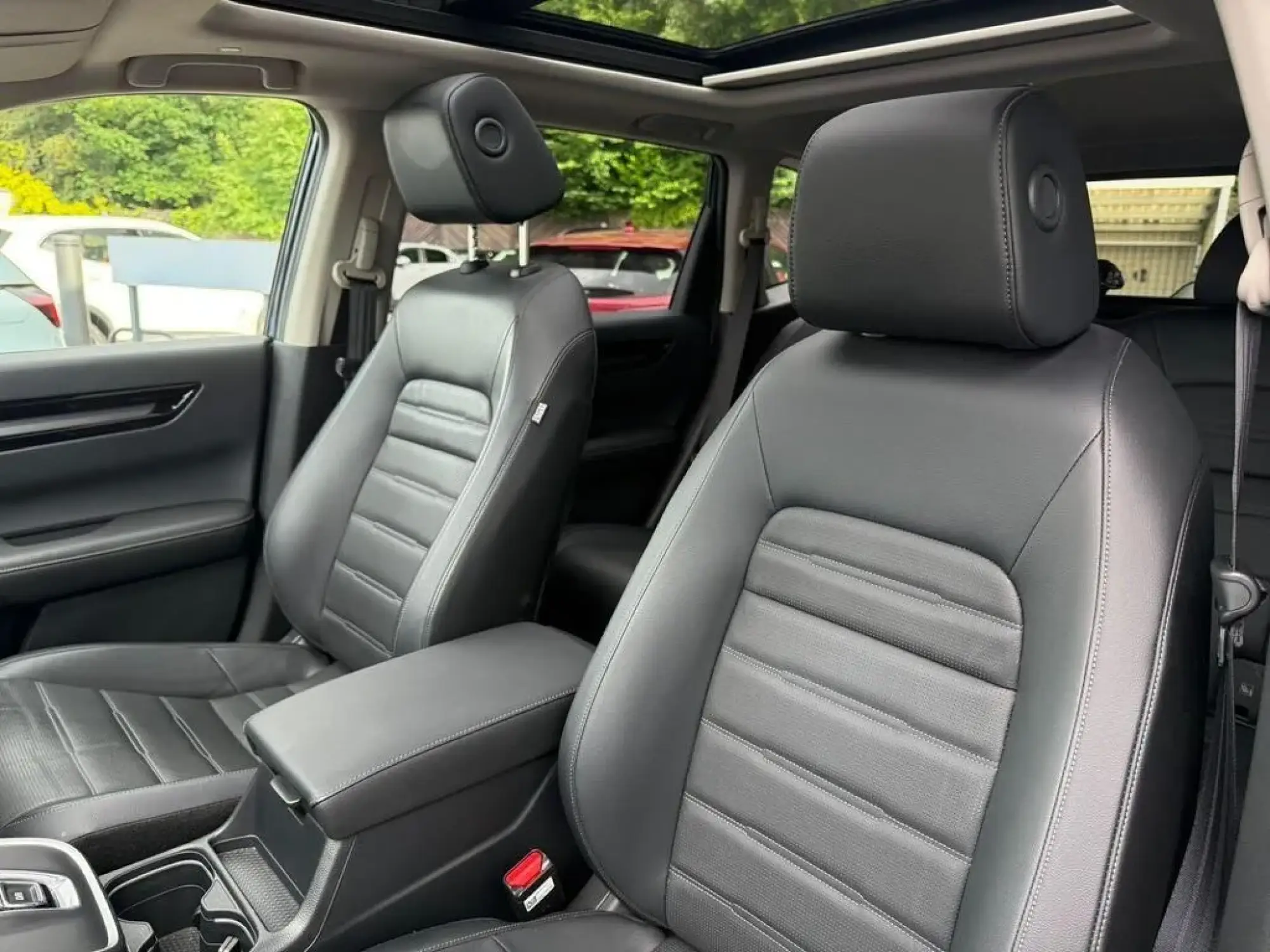 Honda CR-V Hybrid Image 21