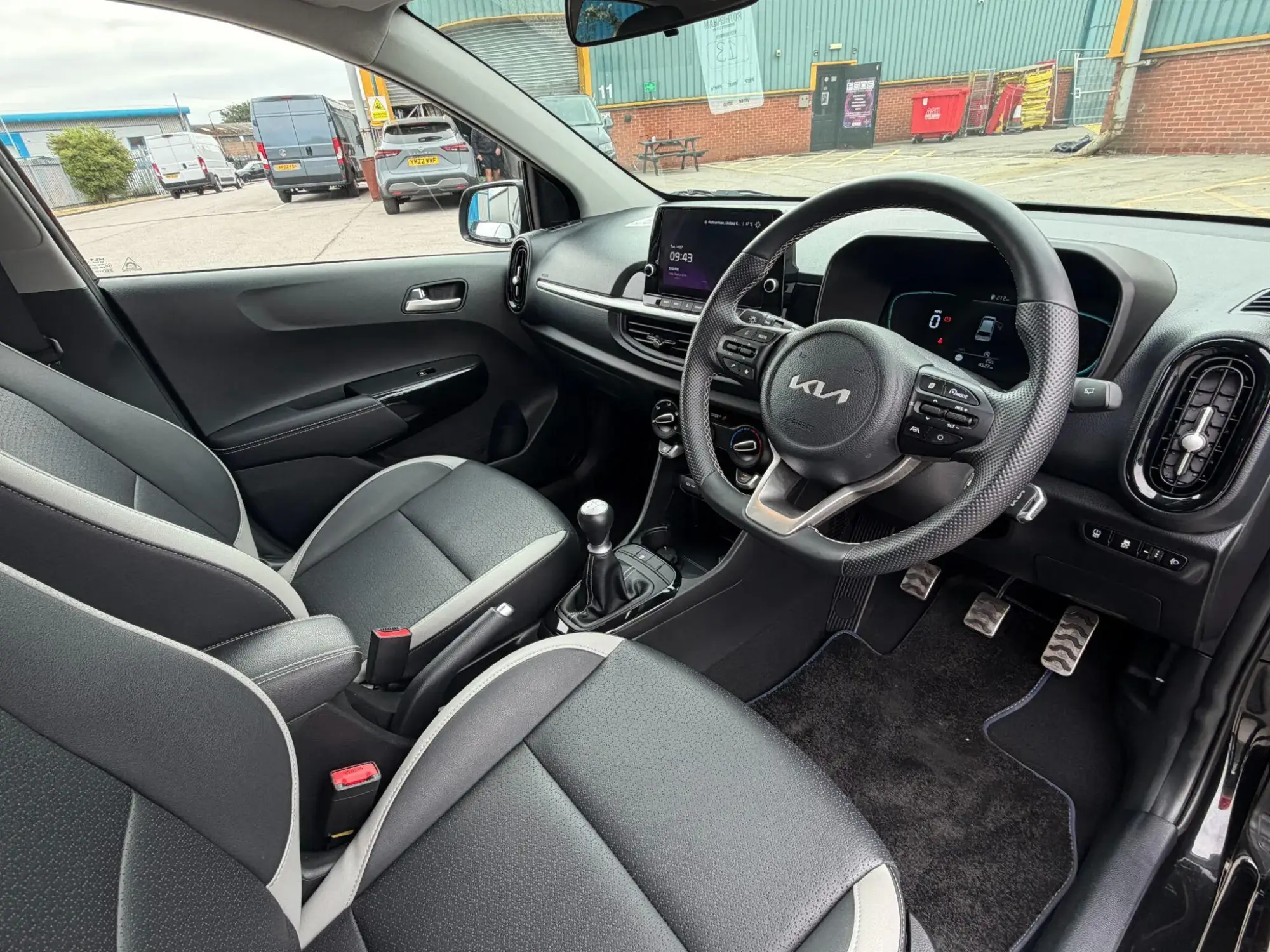 Kia Picanto Image 11