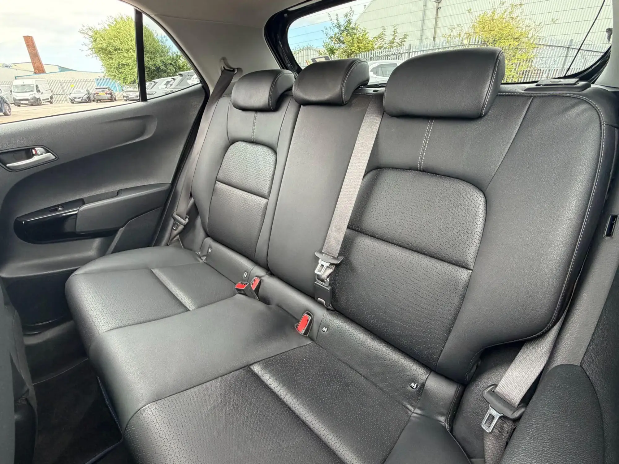 Kia Picanto Image 17
