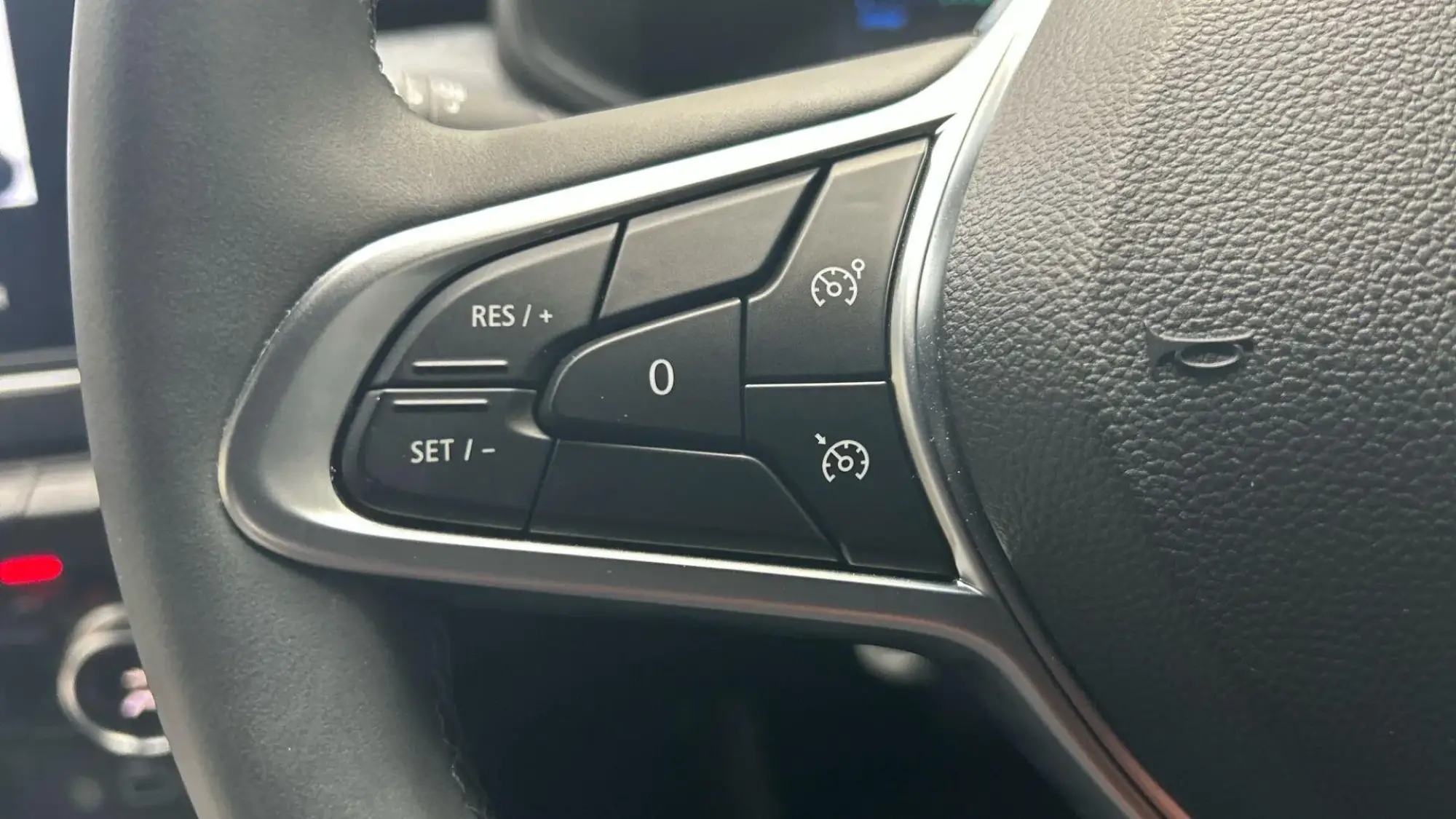 Renault Clio E-Tech Image 39