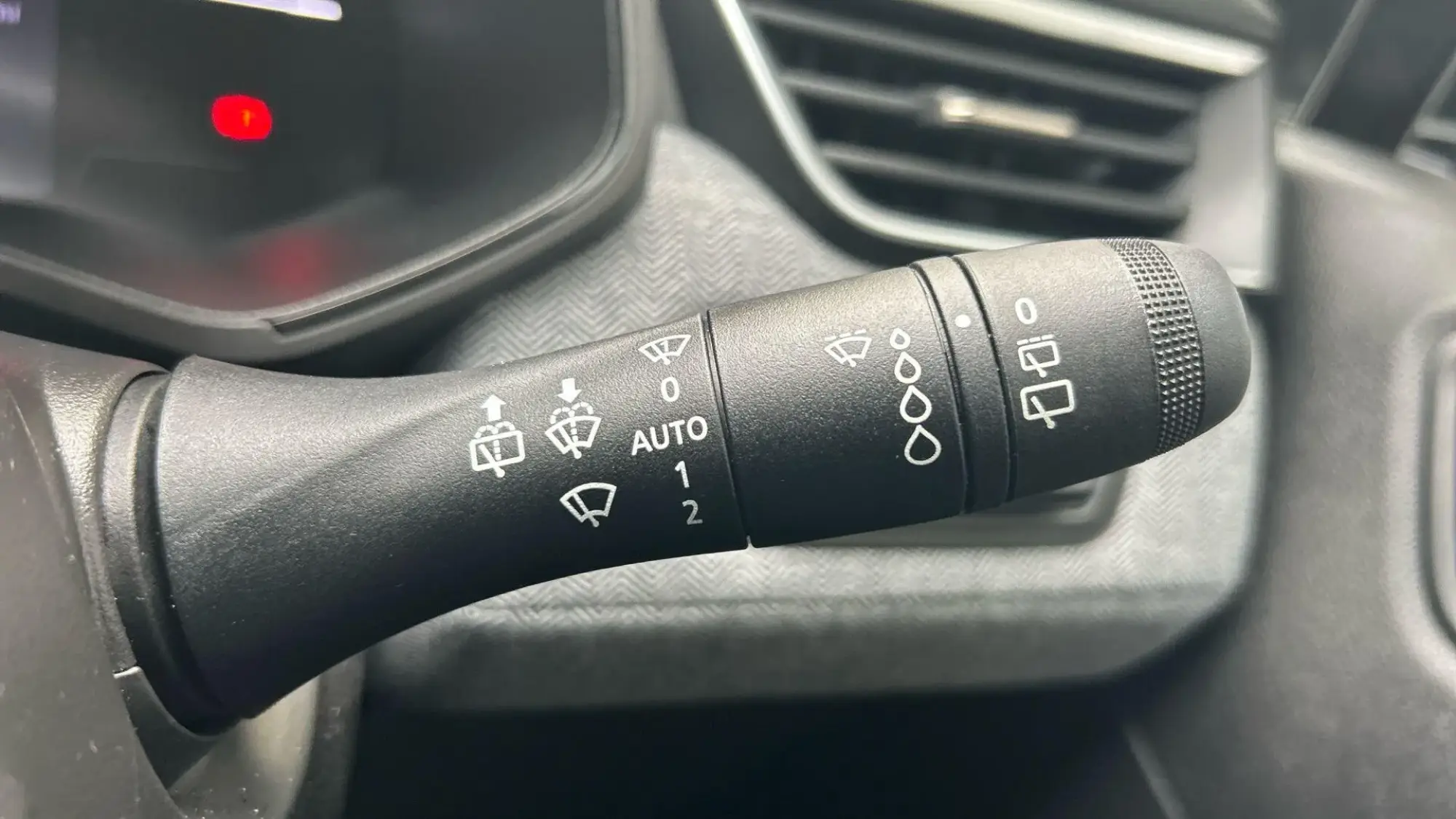 Renault Clio E-Tech Image 41