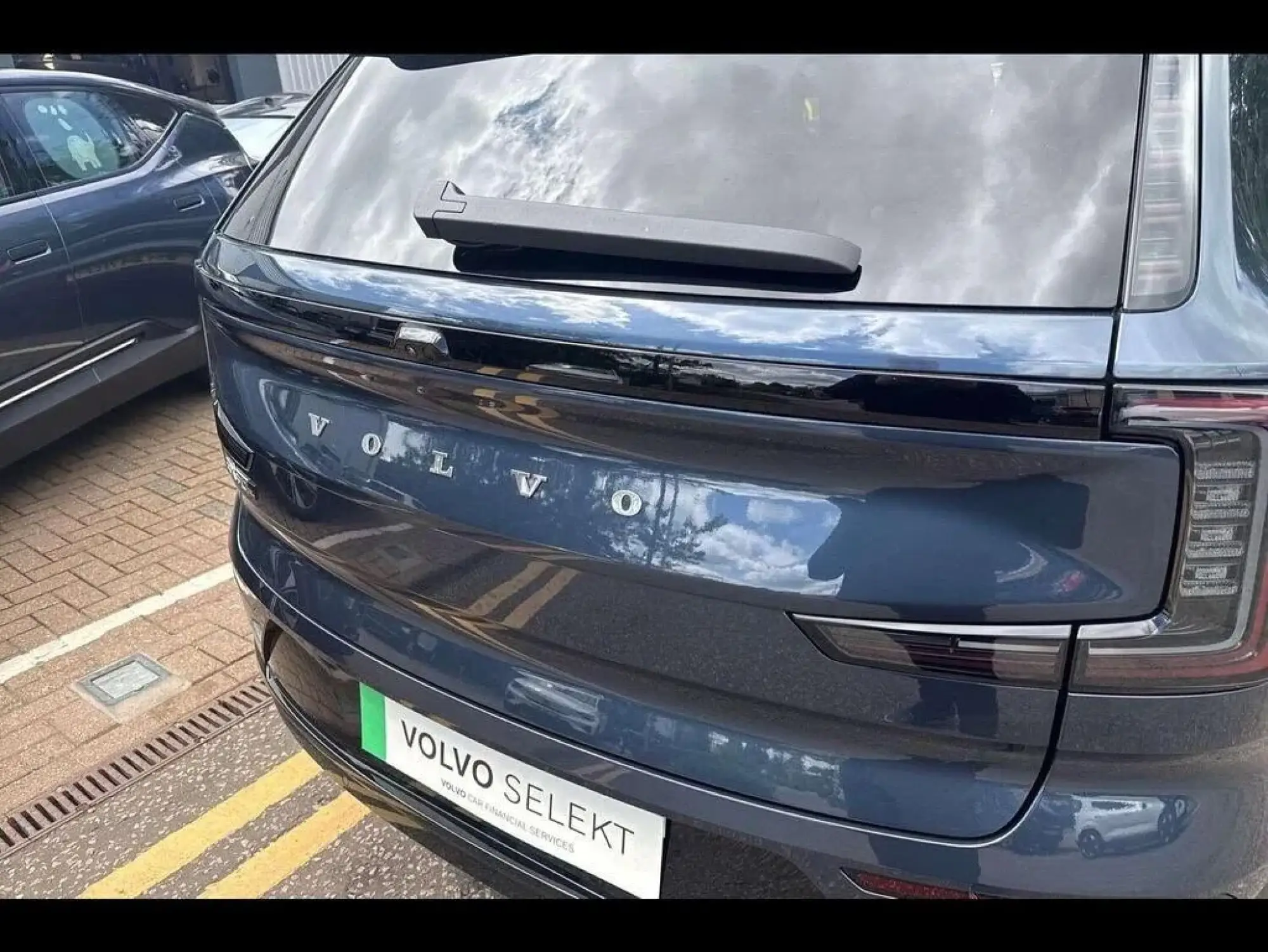 Volvo EX90 Image 72