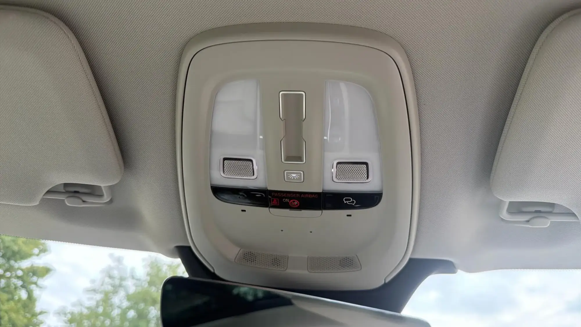 Volvo XC90 Plug-In Hybrid Image 27