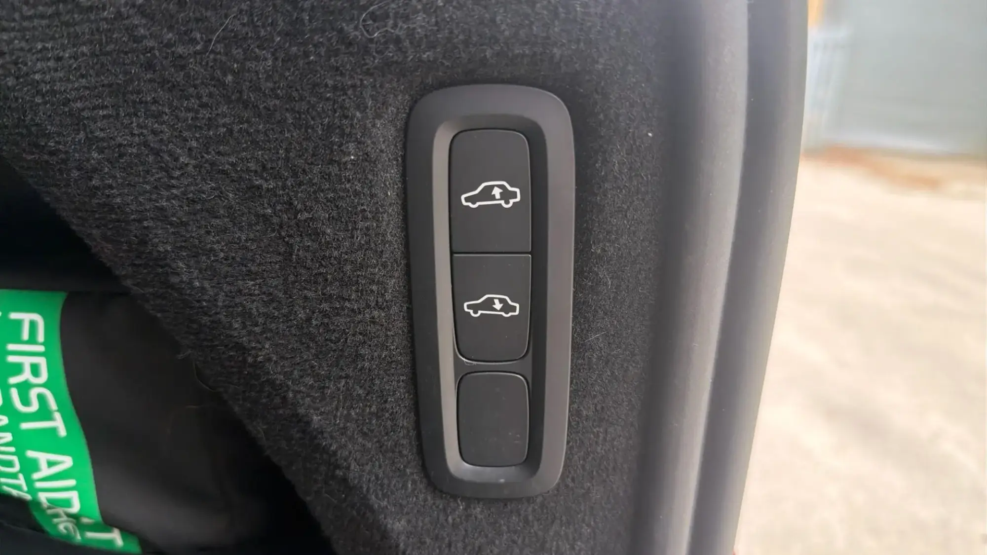 Volvo XC90 Plug-In Hybrid Image 36