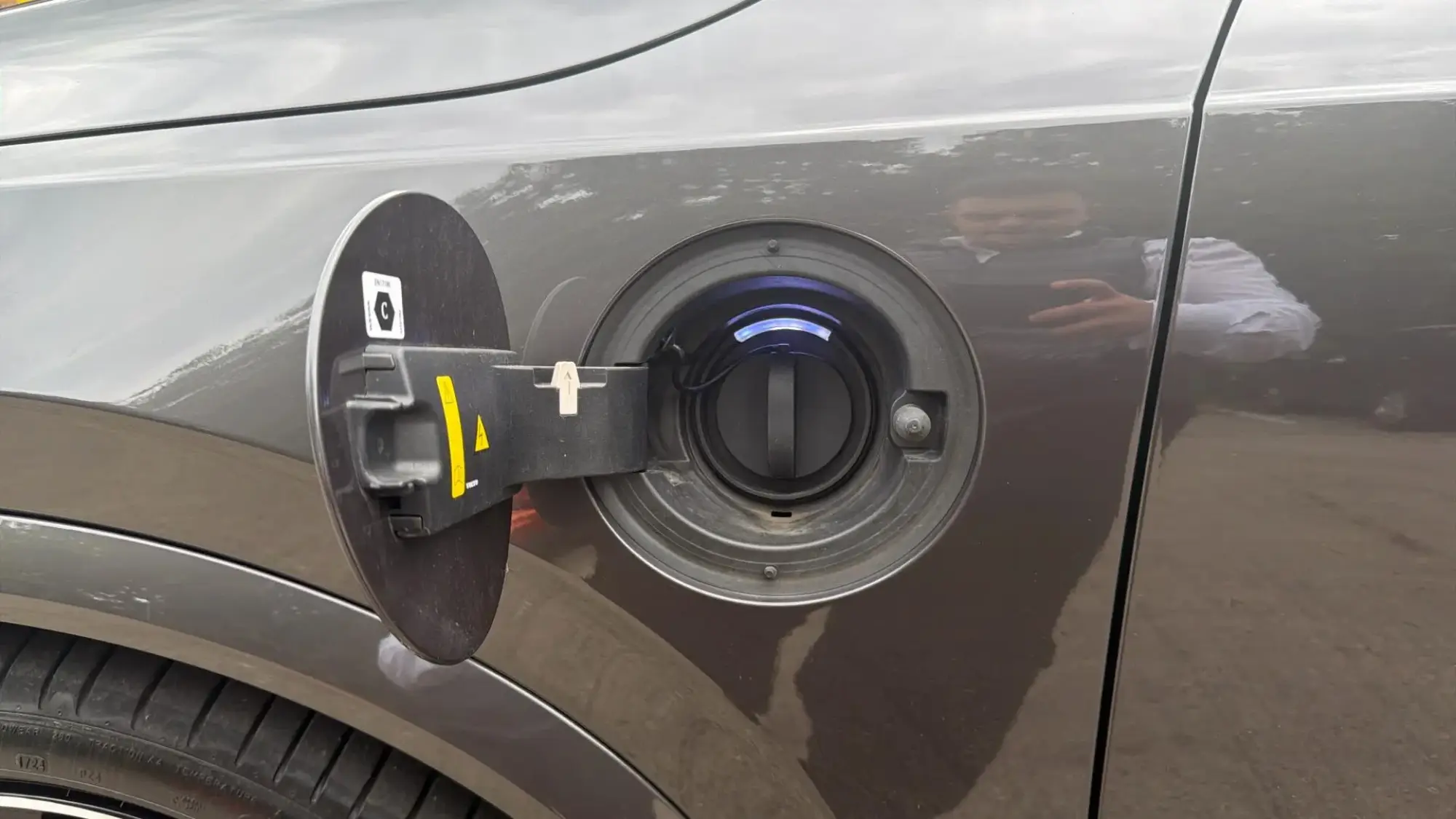 Volvo XC90 Plug-In Hybrid Image 37
