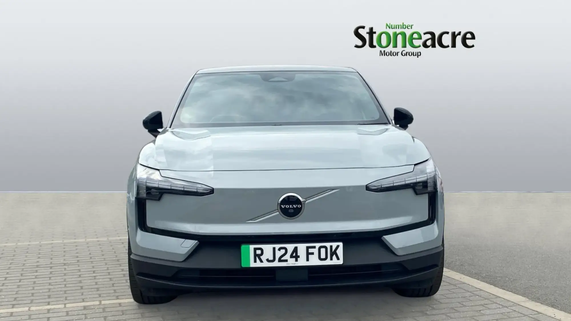 Volvo EX30 315kW Twin Motor Performance Ultra 69kWh 5dr Auto RJ24FOK Image 2
