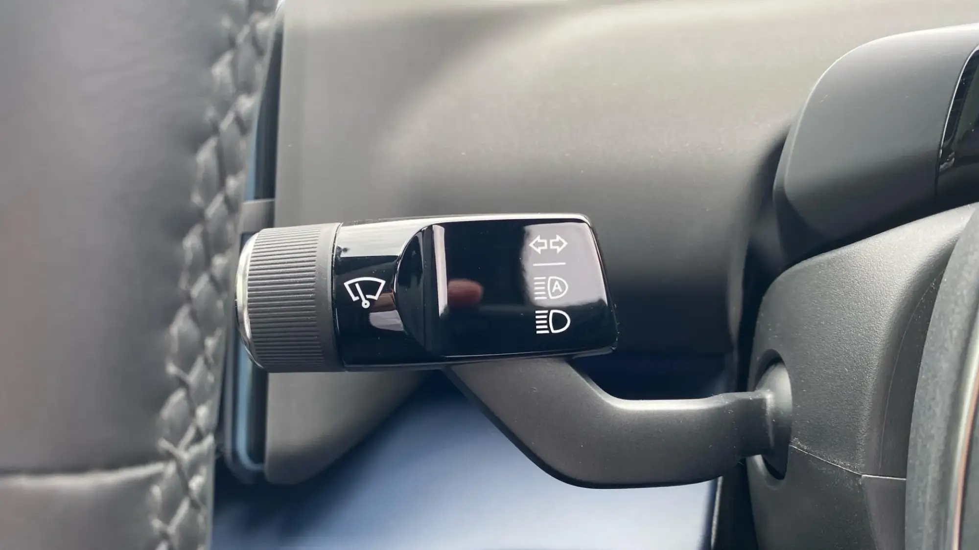 Volvo EX30 Image 15