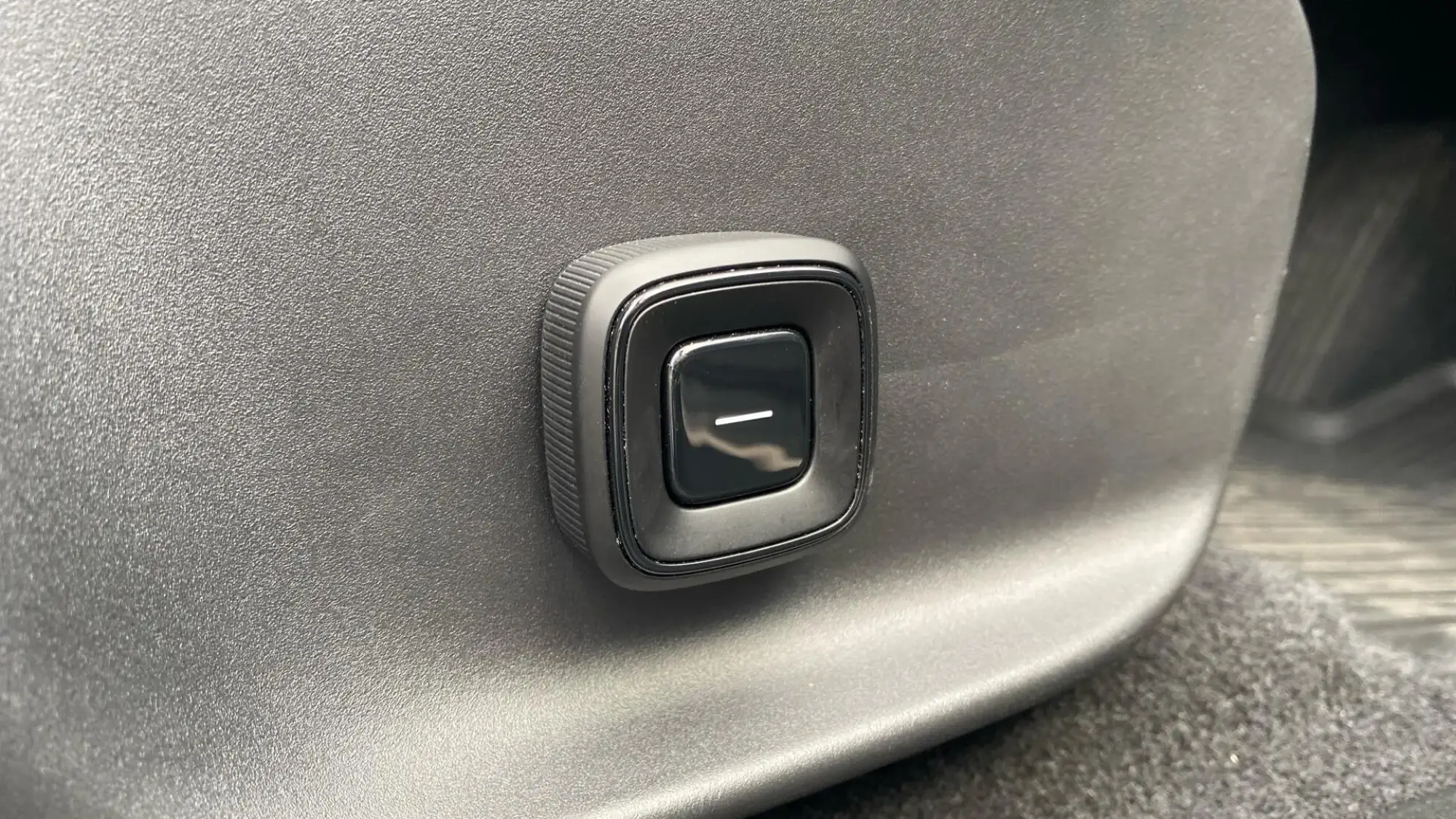 Volvo EX30 Image 20