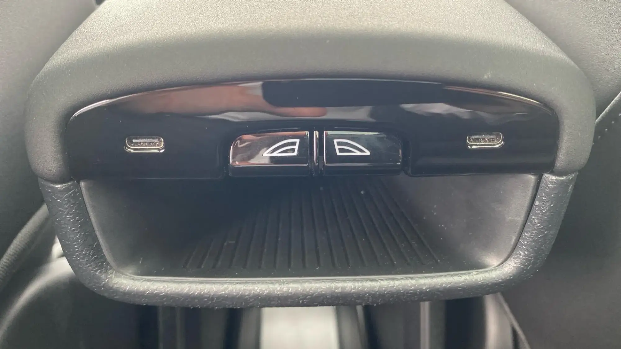 Volvo EX30 Image 39
