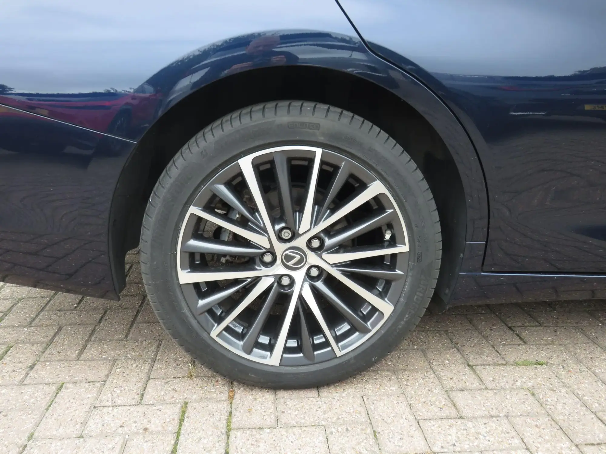 Lexus ES Image 9 Lexus ES Image 9