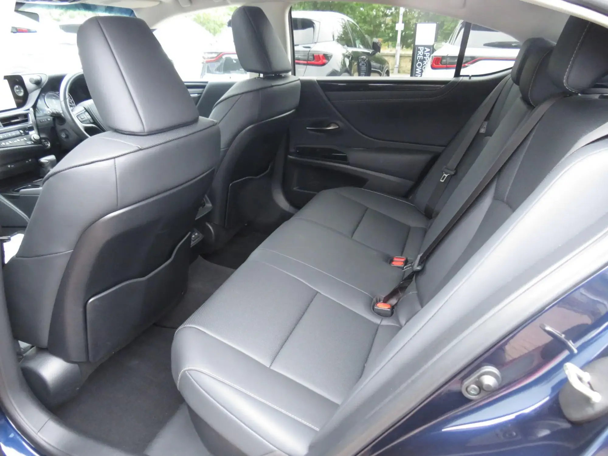 Lexus ES Image 11 Lexus ES Image 11