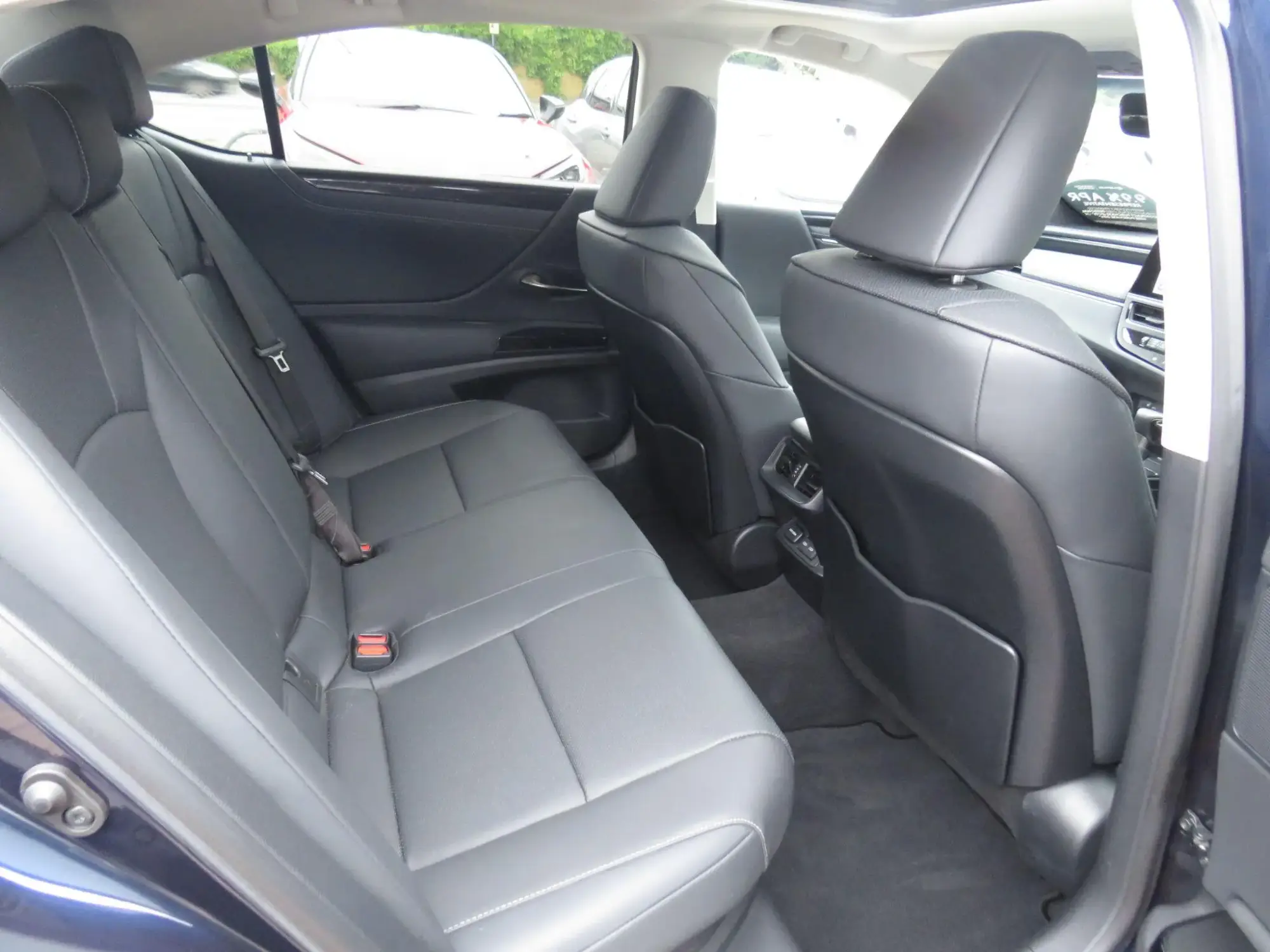 Lexus ES Image 16 Lexus ES Image 16