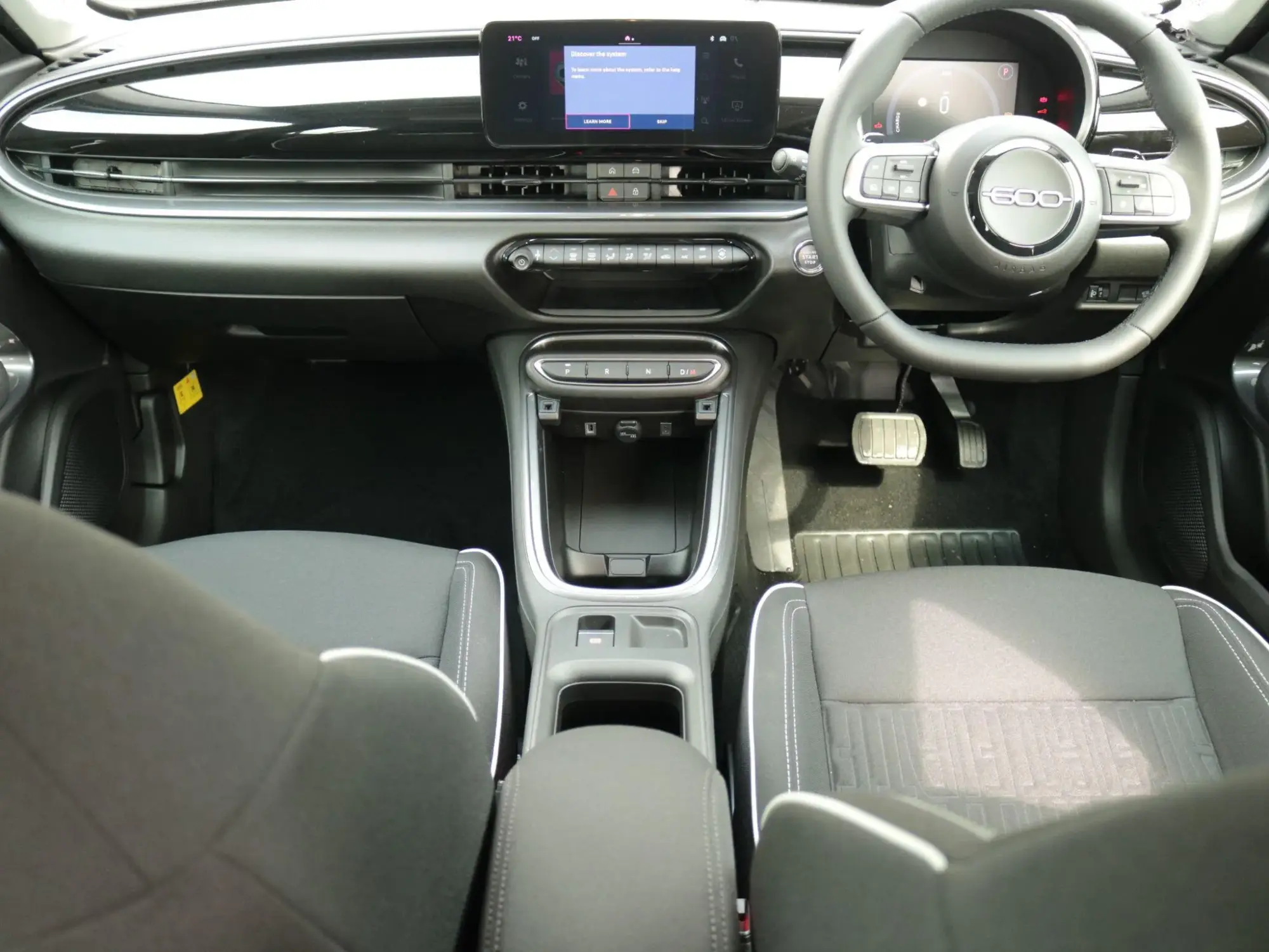 Fiat 600 Petrol Image 13 Fiat 600 Petrol Image 13