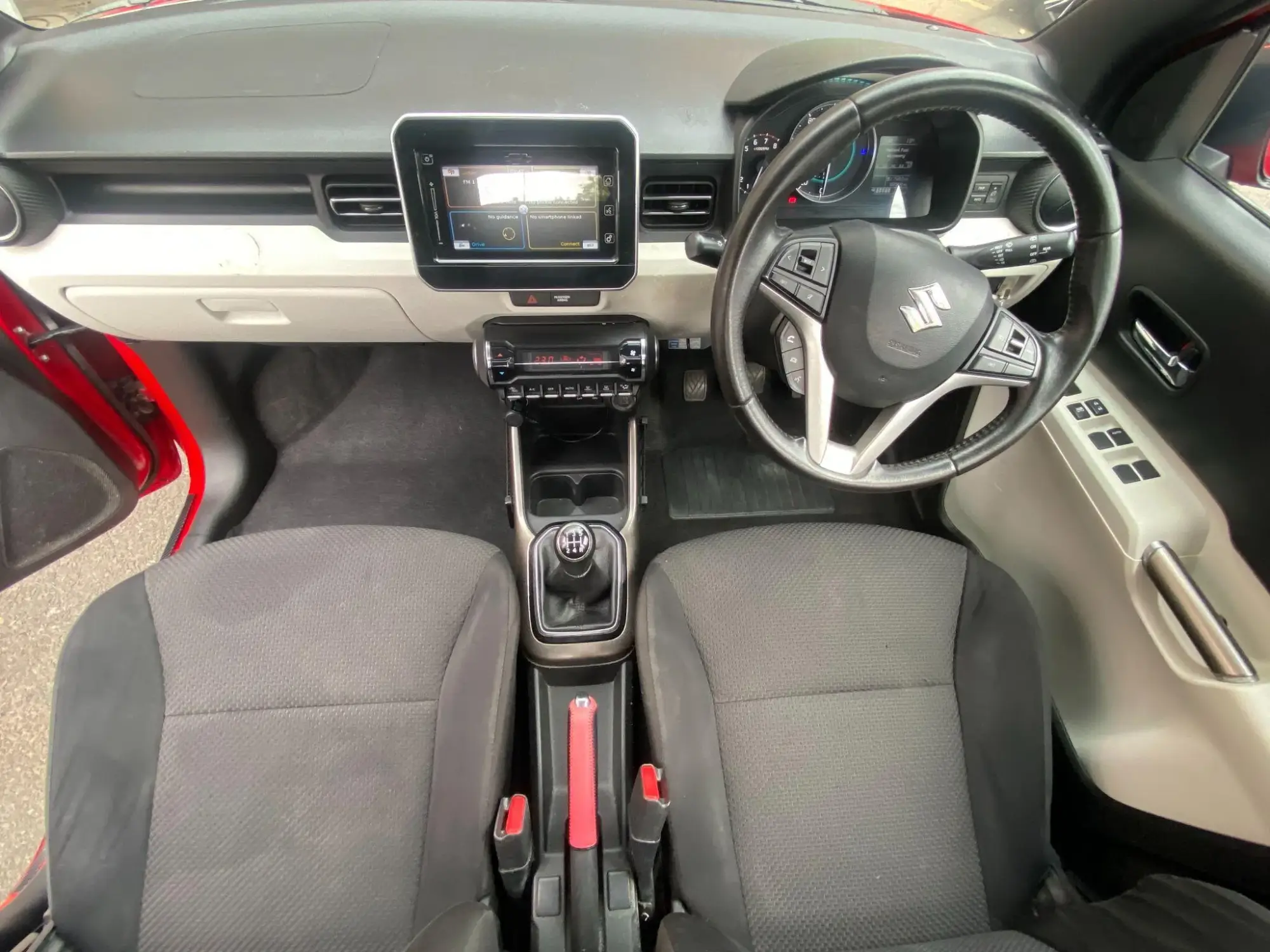 Suzuki Ignis Image 10 Suzuki Ignis Image 10