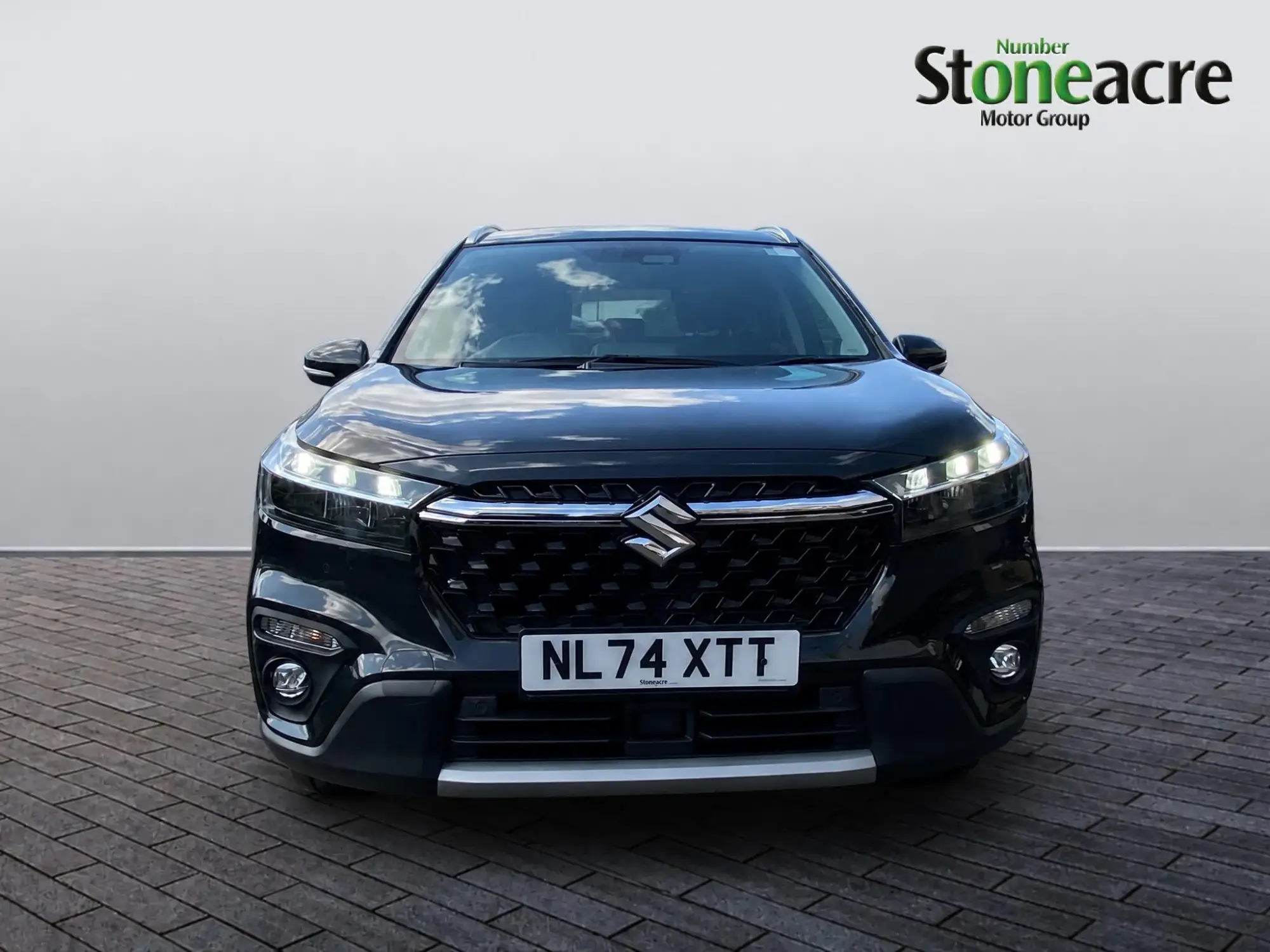 Suzuki S-Cross Hybrid Image 2