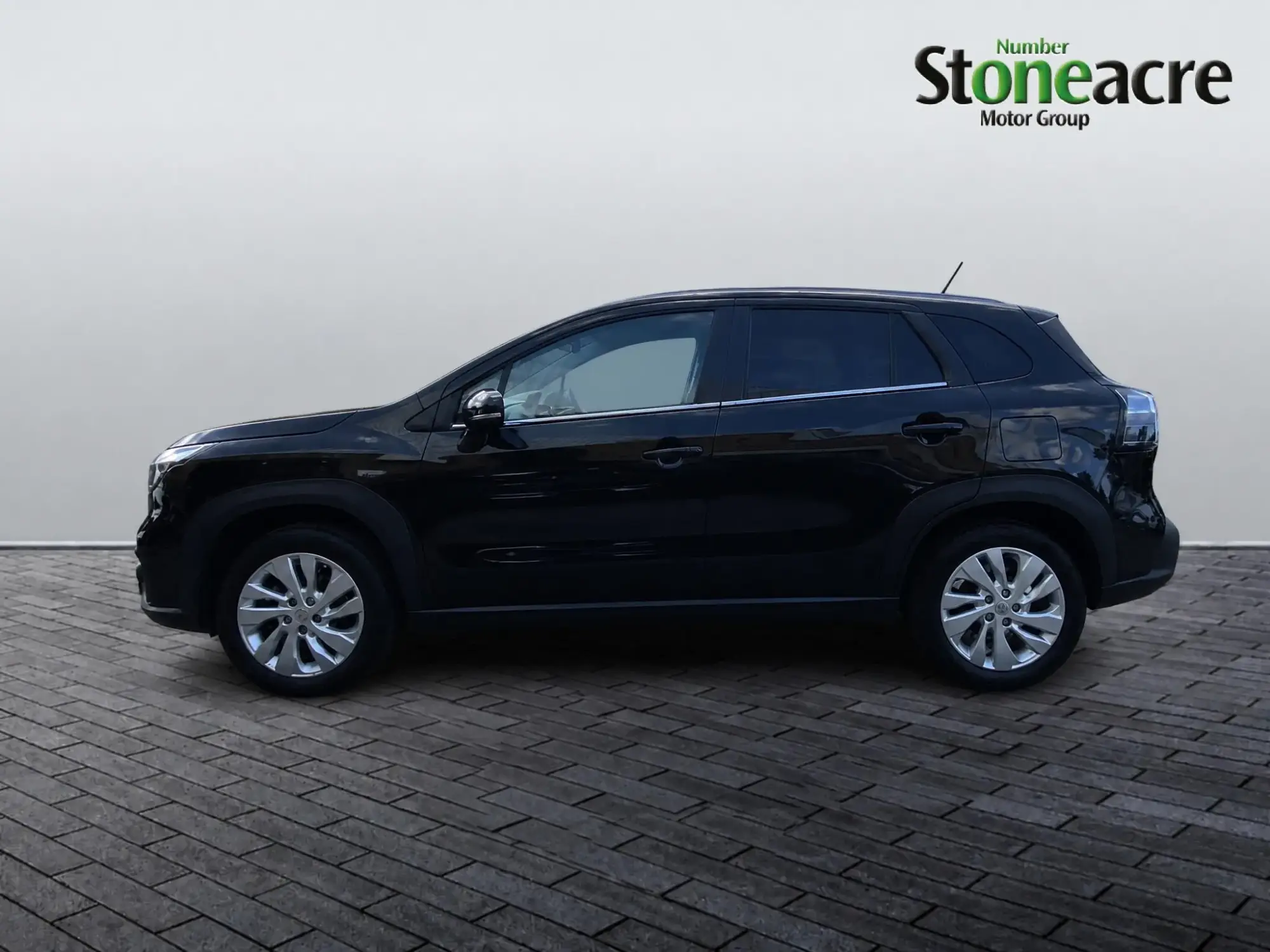Suzuki S-Cross Hybrid Image 5