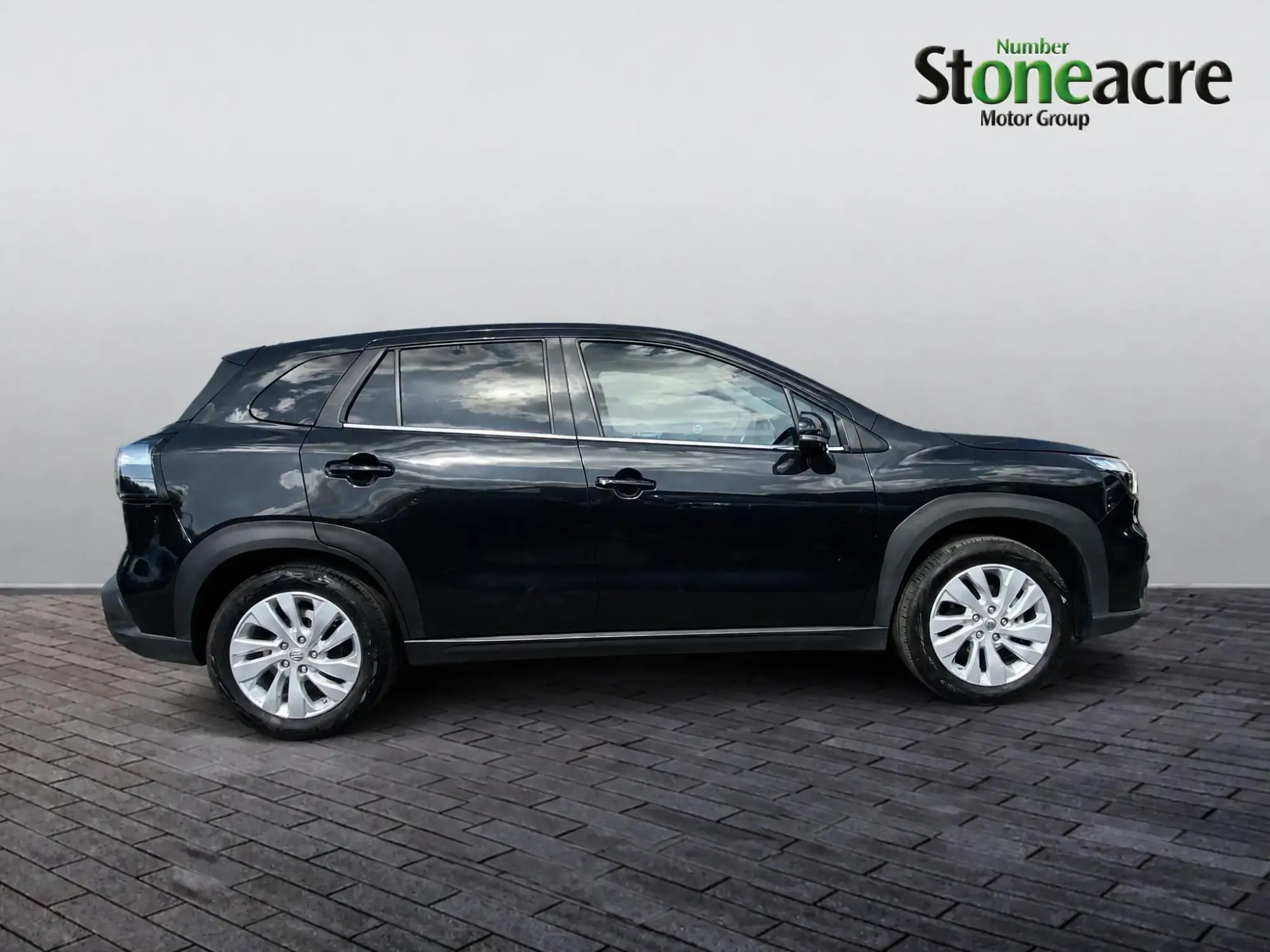 Suzuki S-Cross Hybrid Image 7