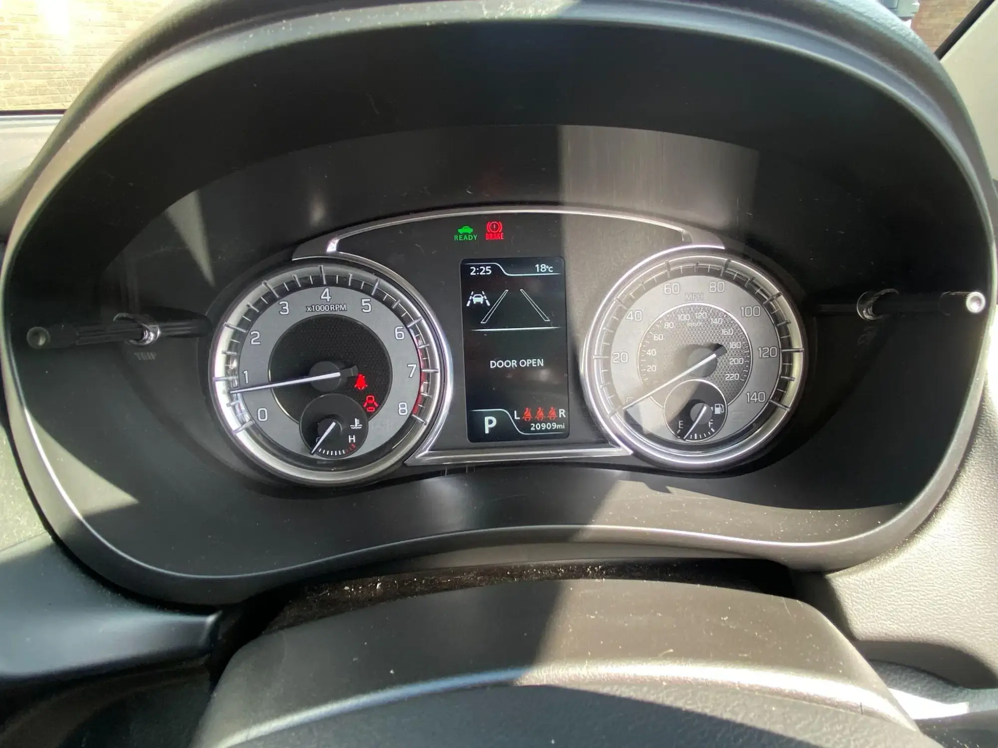 Suzuki S-Cross Hybrid Image 17