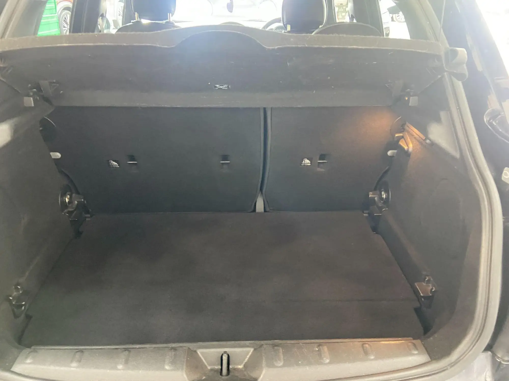 MINI Hatch Image 16