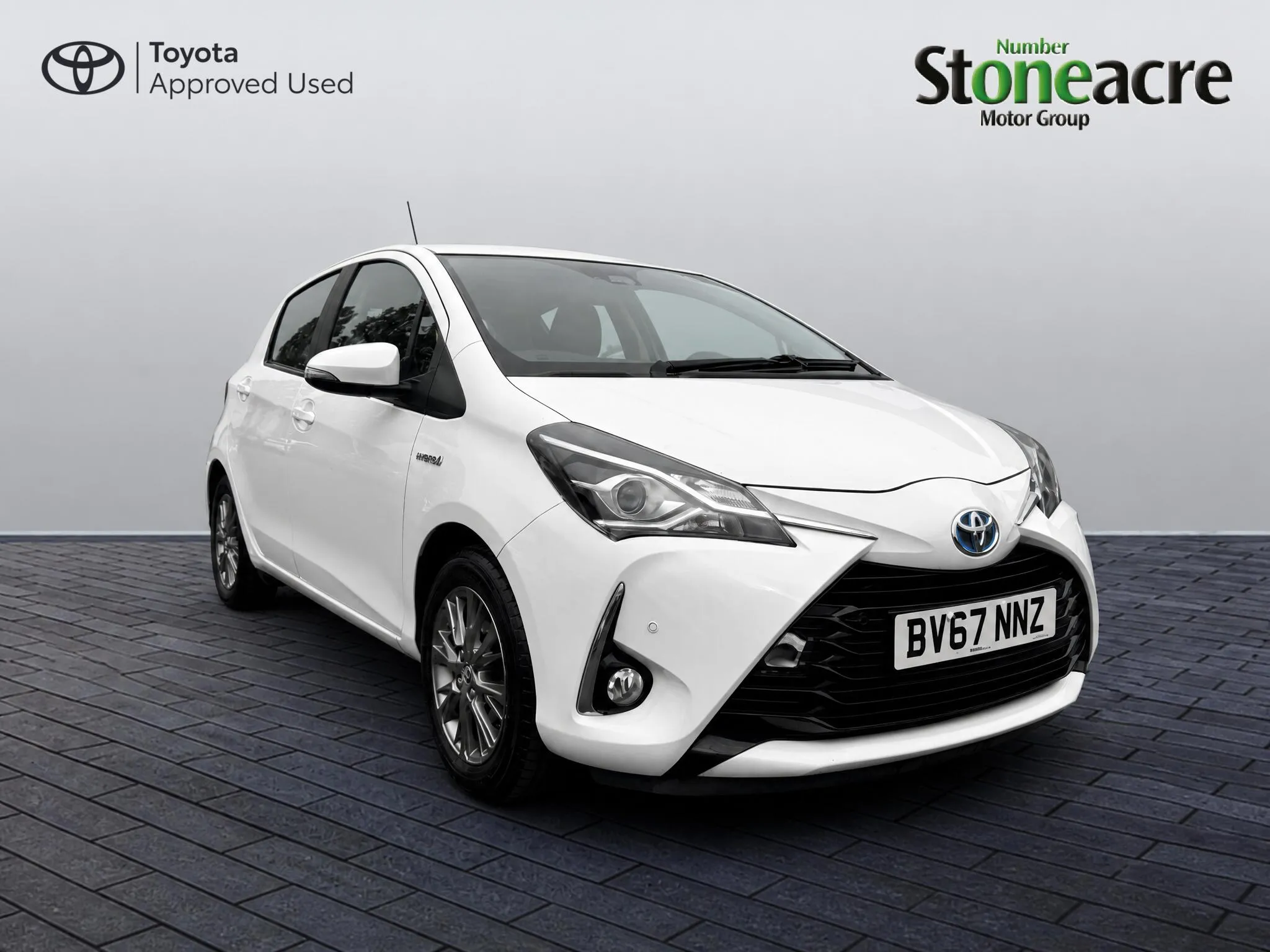 Toyota Yaris undefined 1.5 VVT-h Icon Tech Hatchback 5dr Petrol Hybrid E-CVT Euro 6 (s/s) (100 ps)