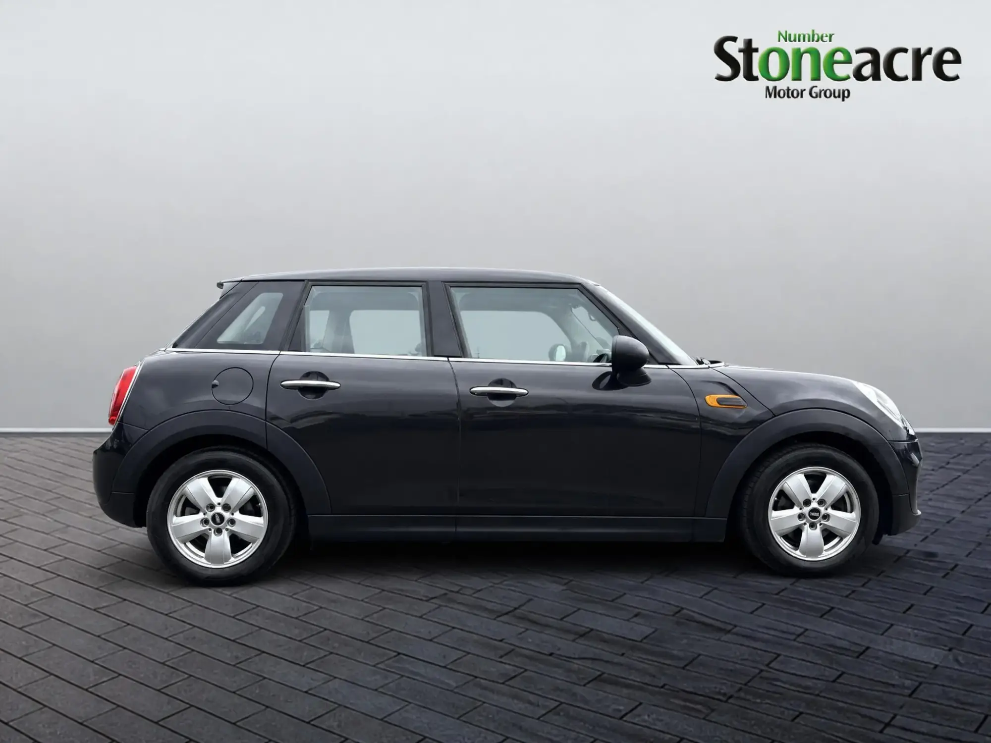 MINI Hatch Image 2 MINI Hatch Image 2