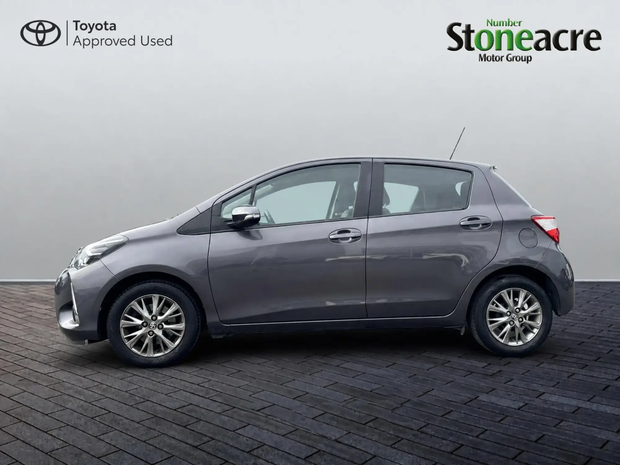Toyota Yaris Image 6 Toyota Yaris Image 6