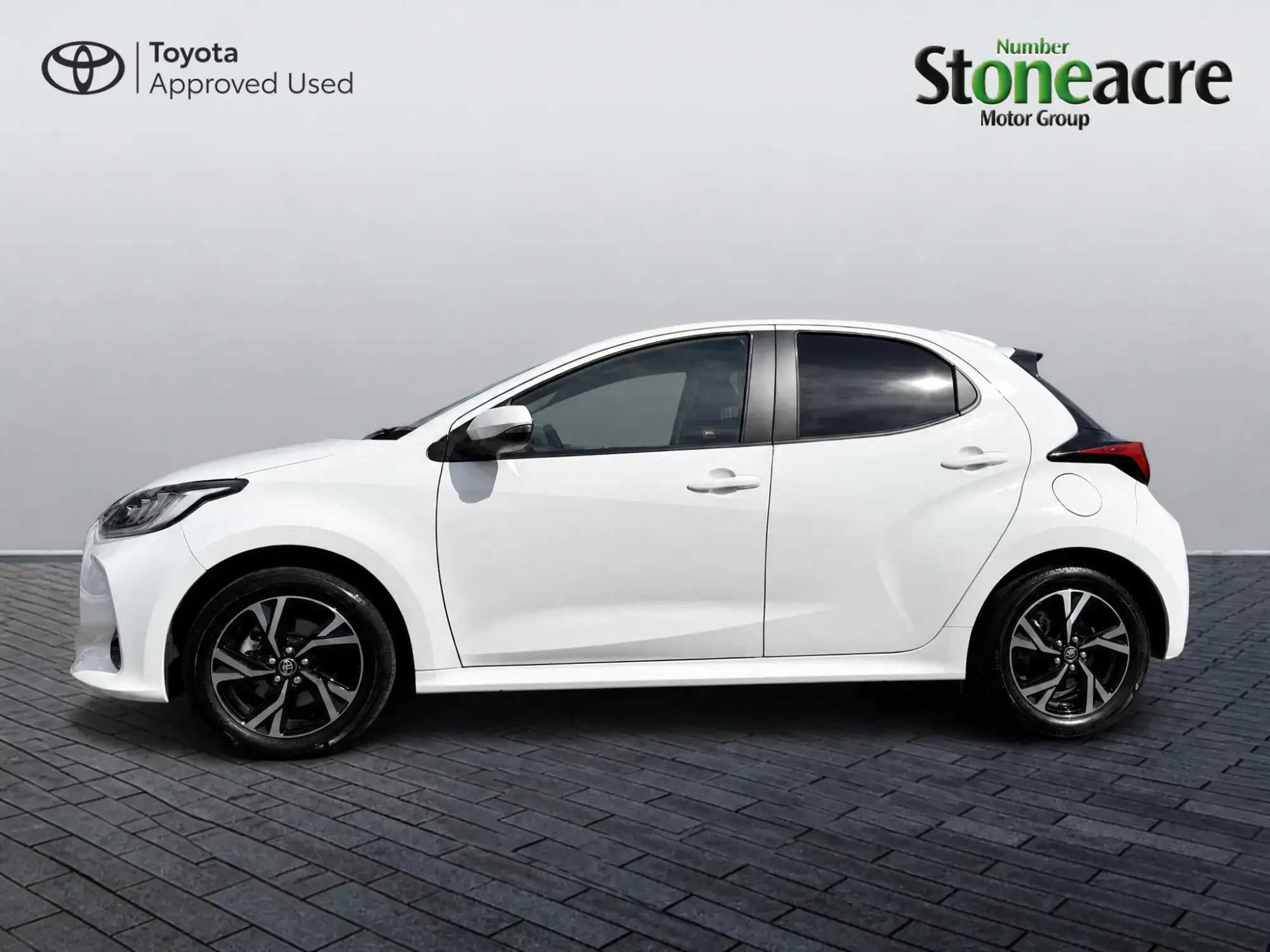 Toyota Yaris Image 6
