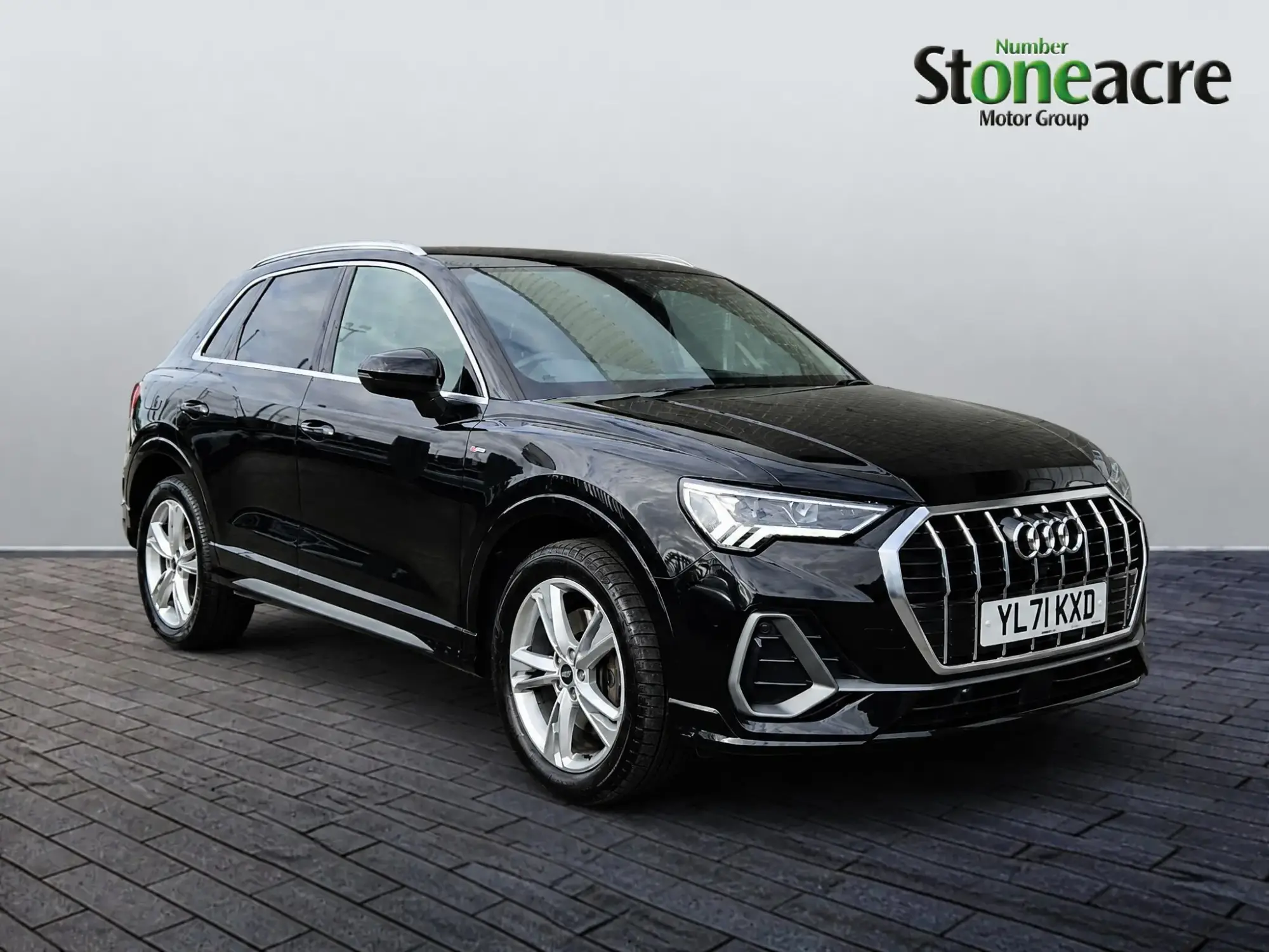 Audi Q3 Image 1 Audi Q3 Image 1