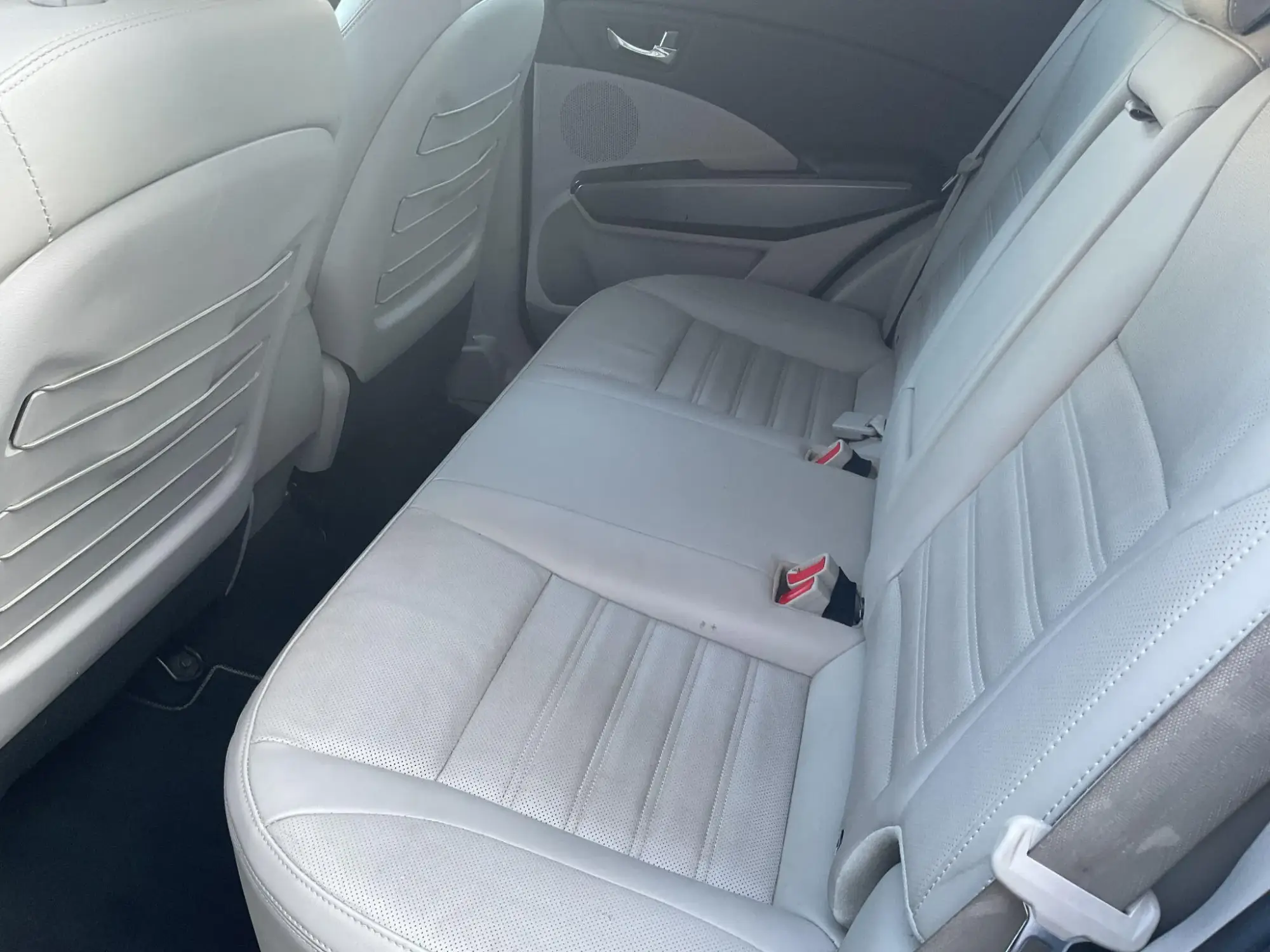 SSangyong Tivoli Image 12