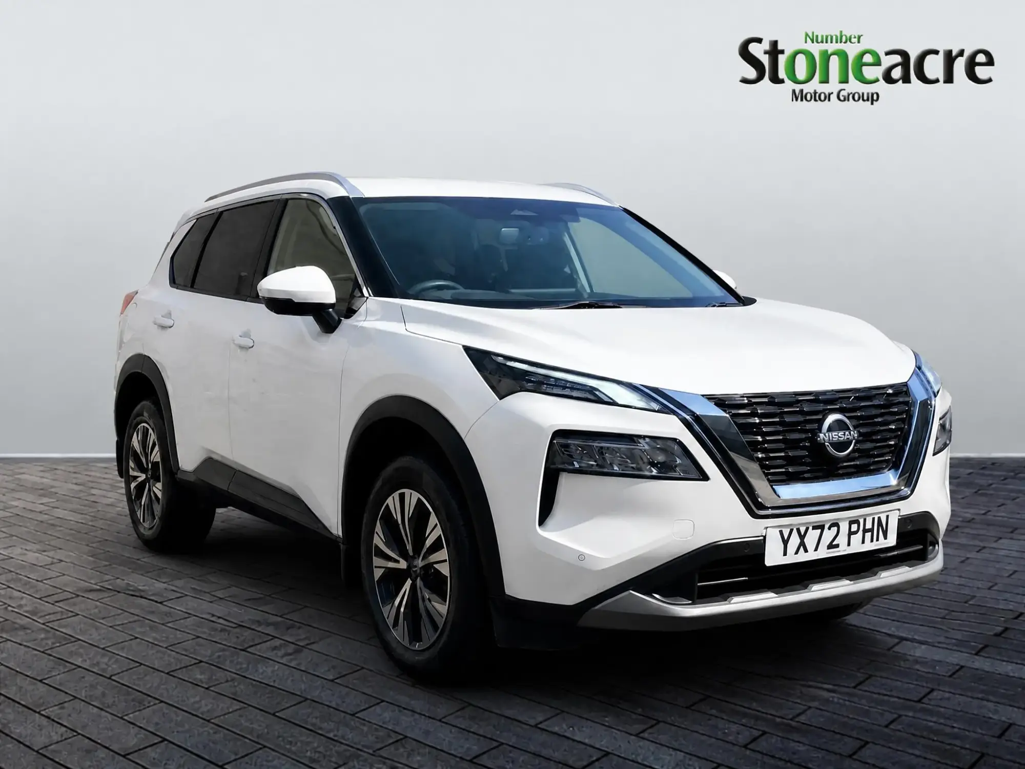 Nissan X-Trail Image 1